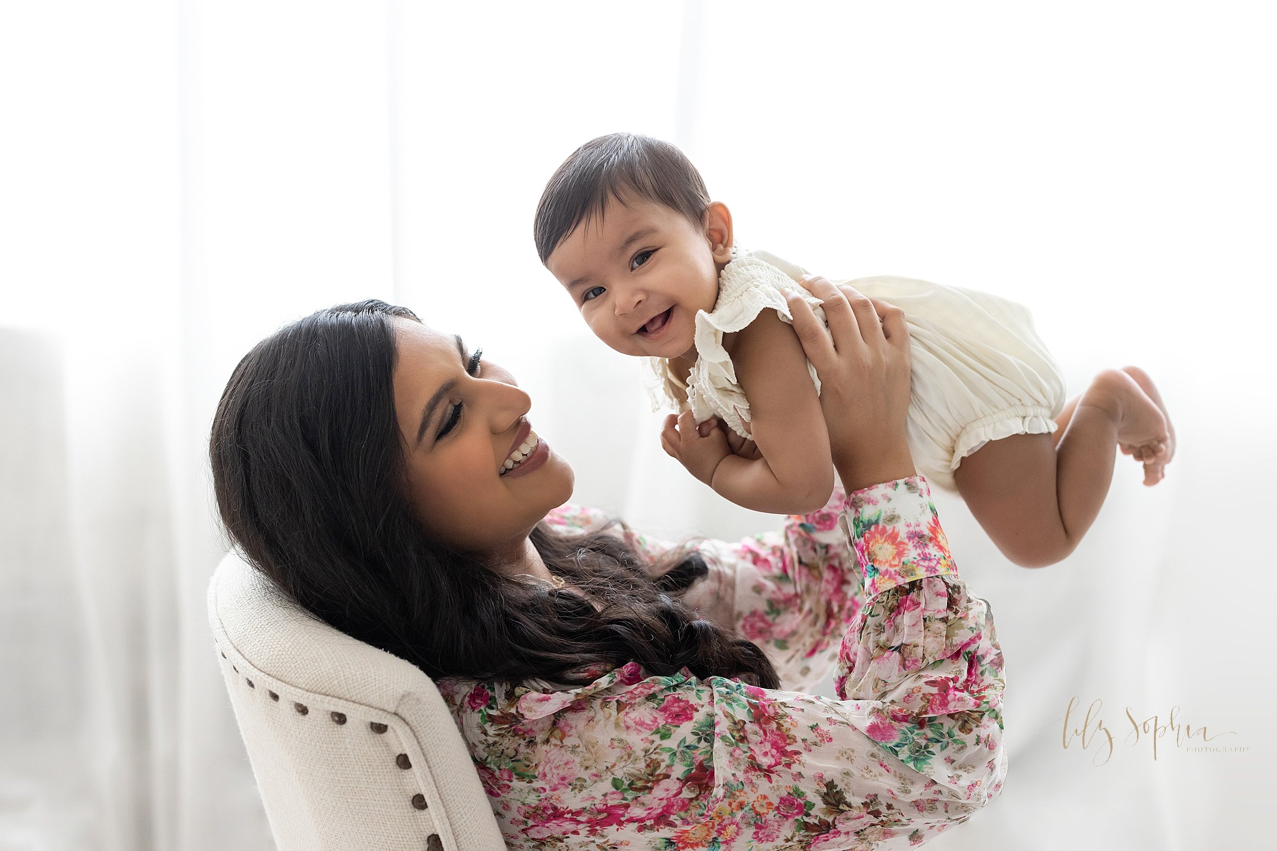 intown-atlanta-grant-park-kirkwood-douglasville-indian-family-sitting-milestone-baby-girl-studio-photos_1555.jpg