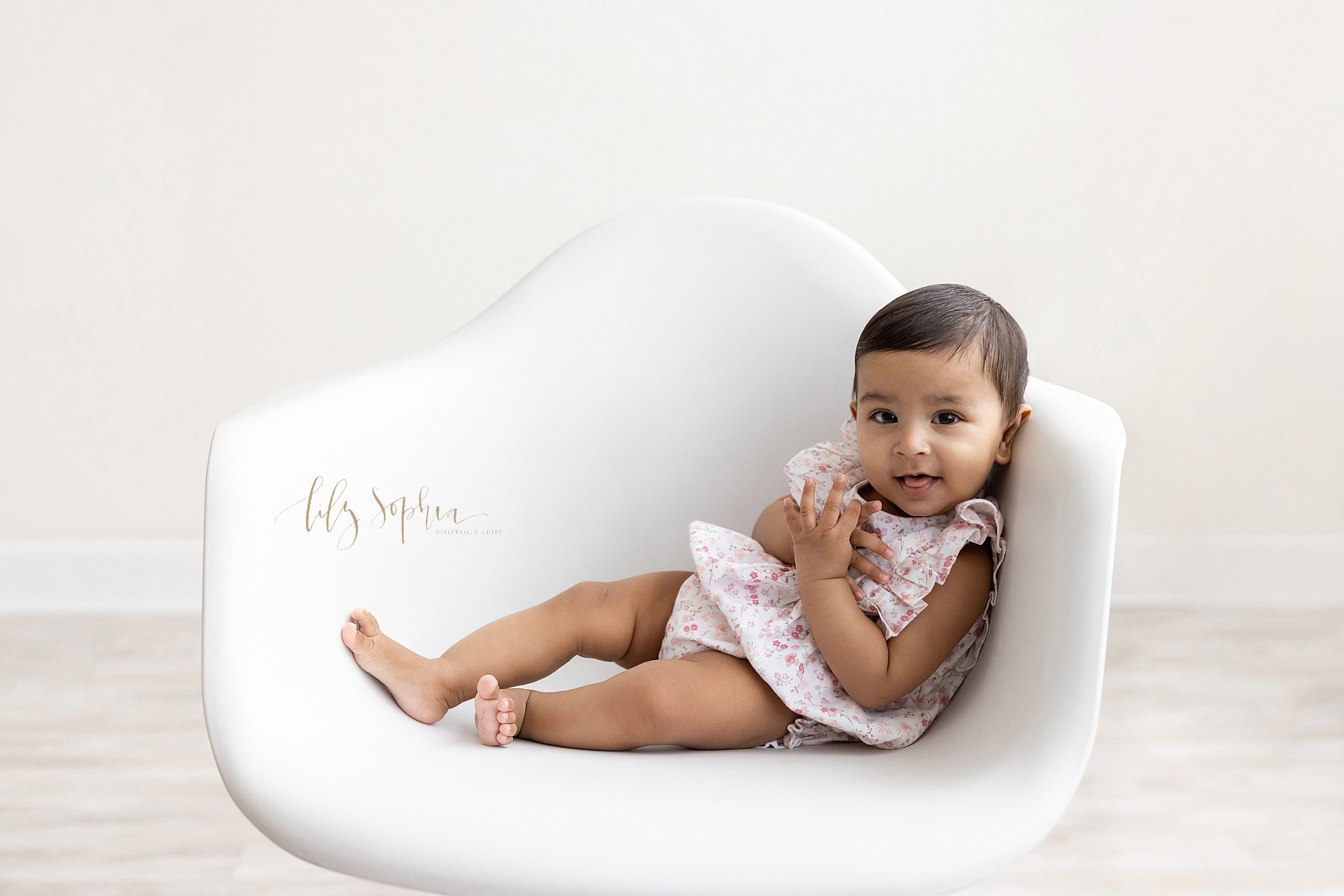 intown-atlanta-grant-park-kirkwood-douglasville-indian-family-sitting-milestone-baby-girl-studio-photos_1567.jpg