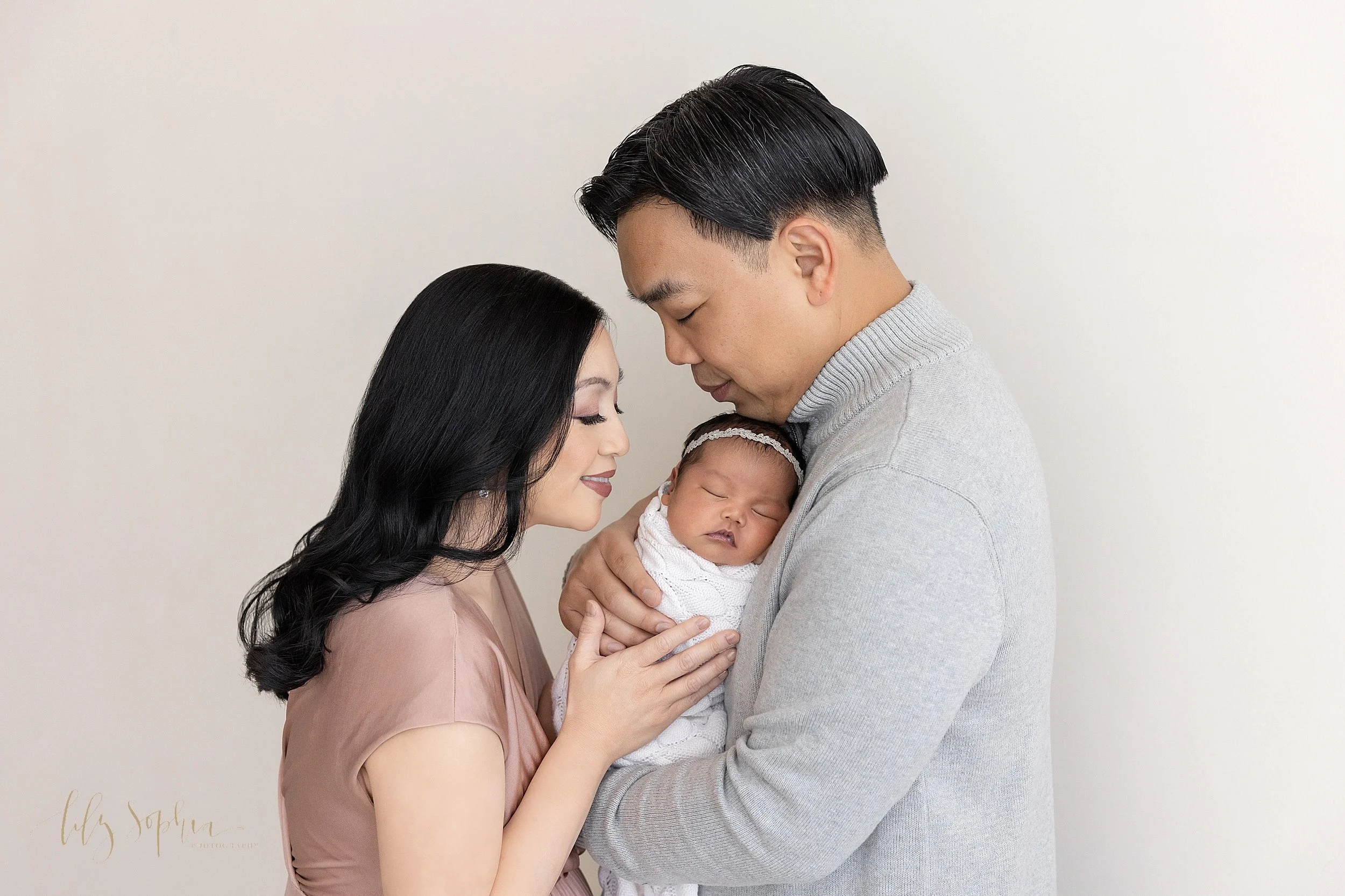 intown-atlanta-grant-park-kirkwood-decatur-underwood-hills-chinese-filipino-family-newborn-baby-girl-photos-studio_1765.jpg