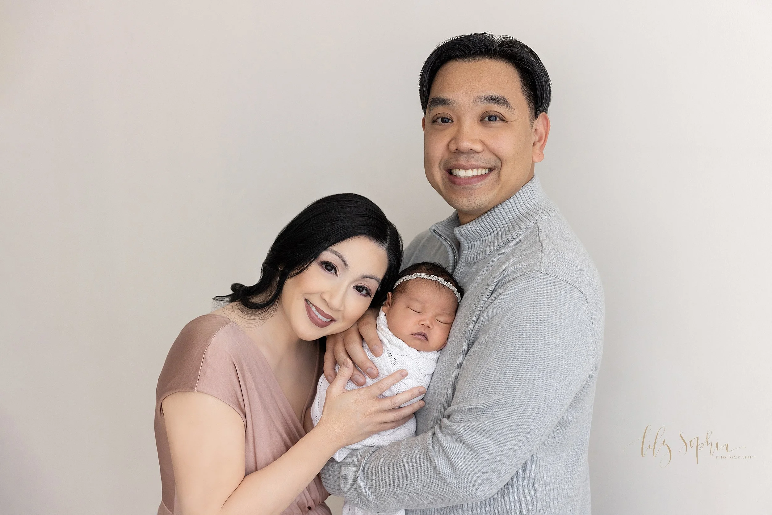 intown-atlanta-grant-park-kirkwood-decatur-underwood-hills-chinese-filipino-family-newborn-baby-girl-photos-studio_1767.jpg