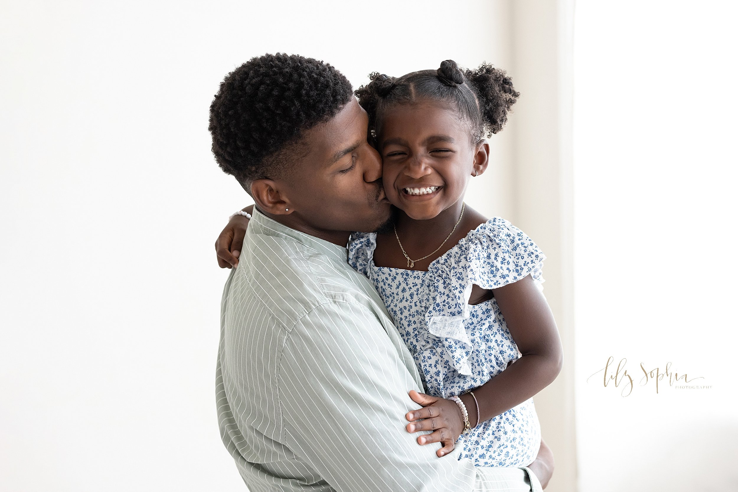 intown-atlanta-grant-park-kirkwood-decatur-smyrna-baby-boy-six-month-milestone-sitting-family-studio-photos_1421.jpg