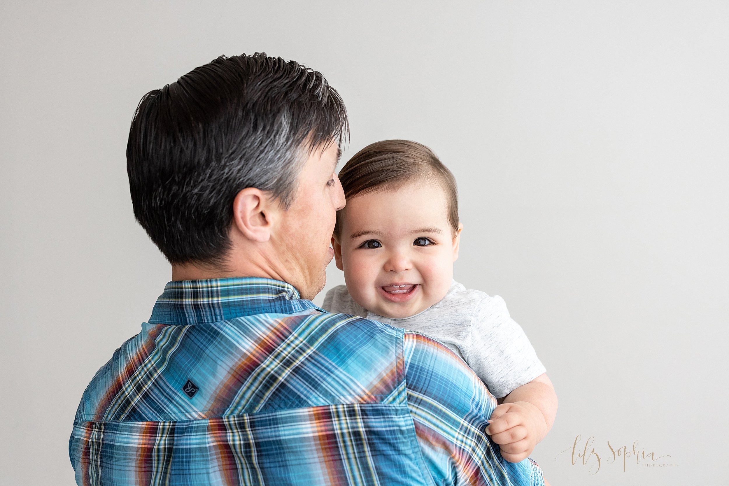 intown-atlanta-grant-park-kirkwood-decatur-EAV-family-photos-studio-baby-boy-first-birthday-cake-smash_1777.jpg