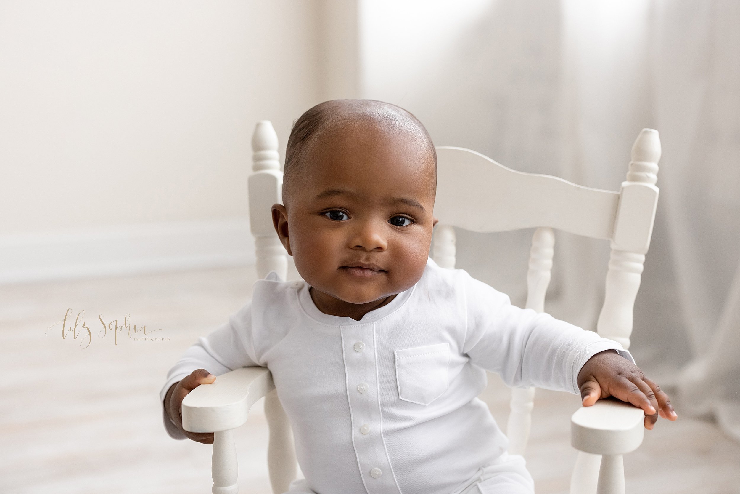 intown-atlanta-grant-park-buckhead-brookhaven-baby-boy-sitting-milestone-family-photoshoot_1877.jpg