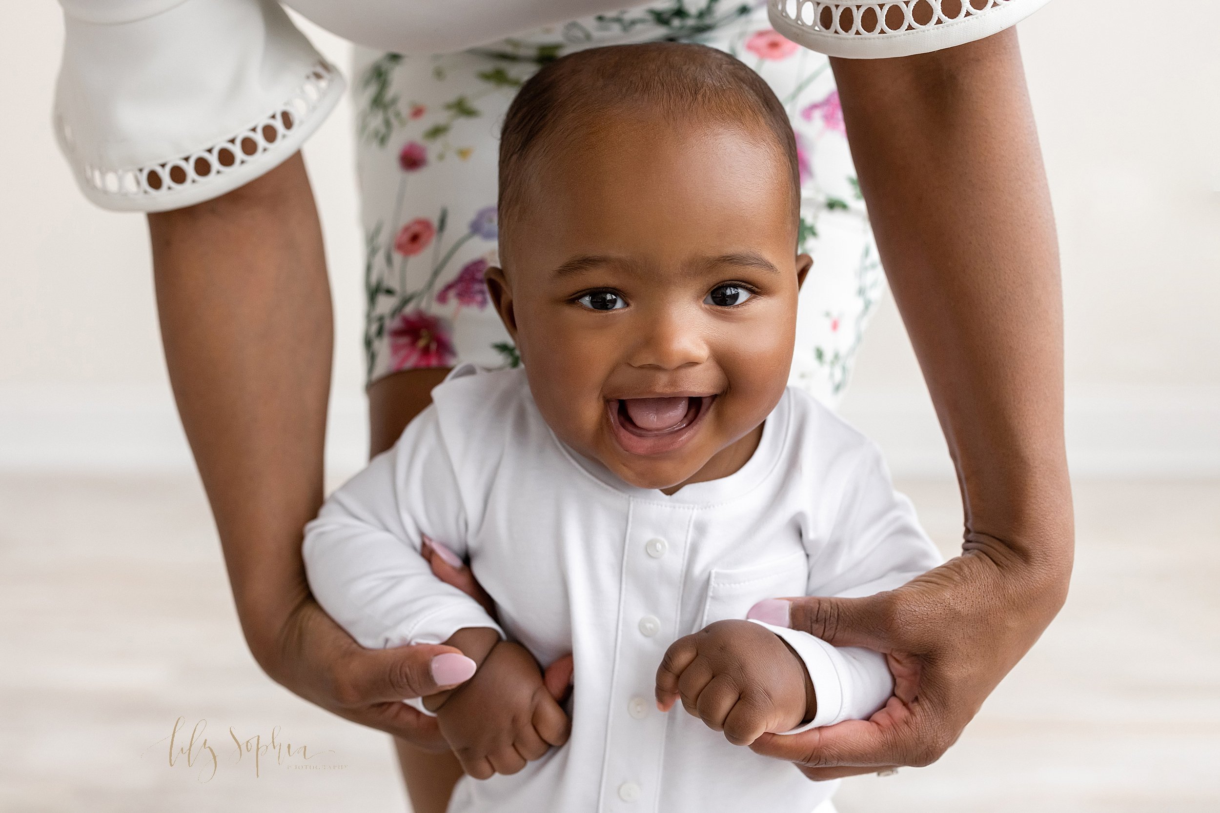 intown-atlanta-grant-park-buckhead-brookhaven-baby-boy-sitting-milestone-family-photoshoot_1880.jpg