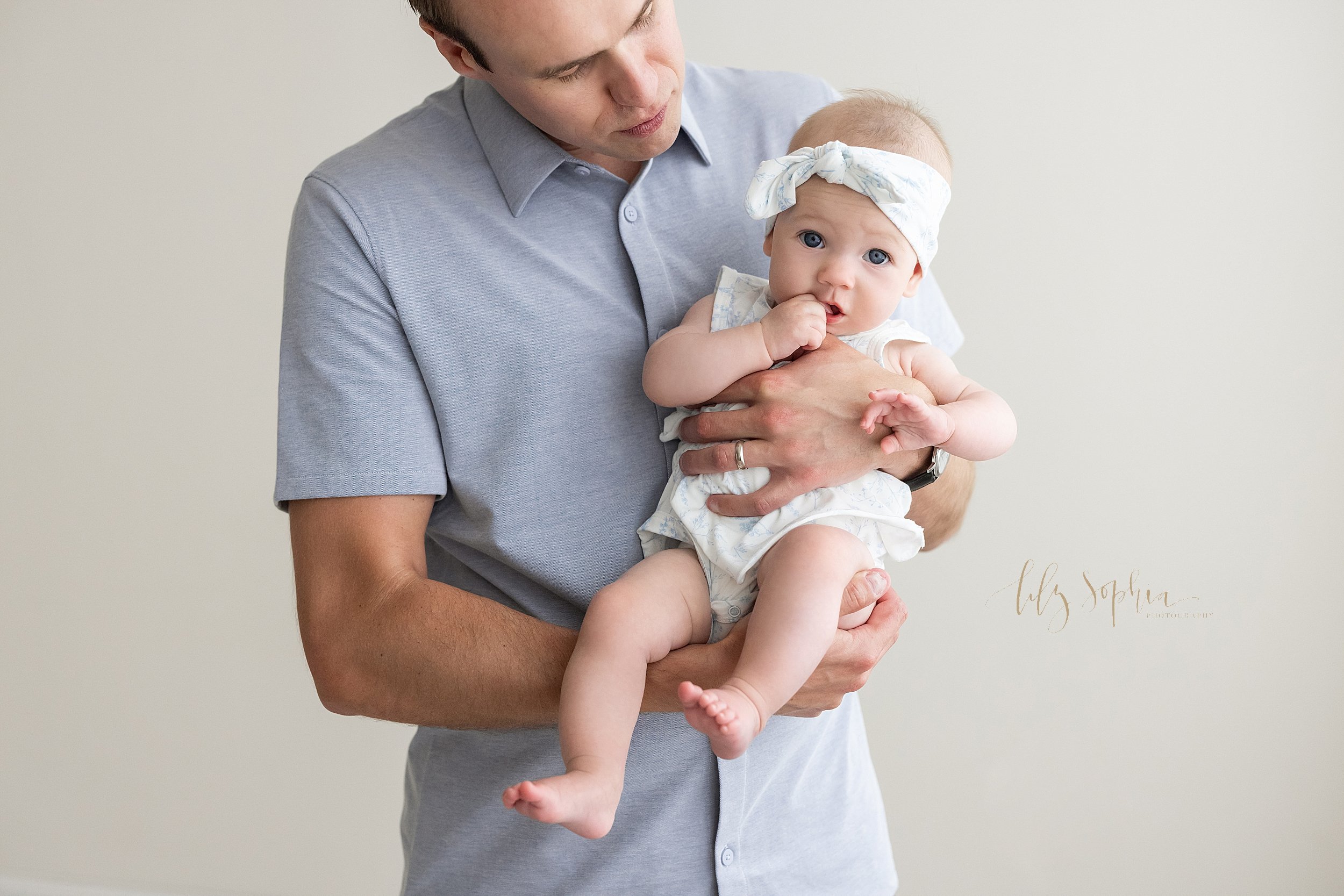 intown-atlanta-grant-park-buckhead-brookhaven-baby-girl-four-months-milestone-family-studio-photoshoot_1962.jpg