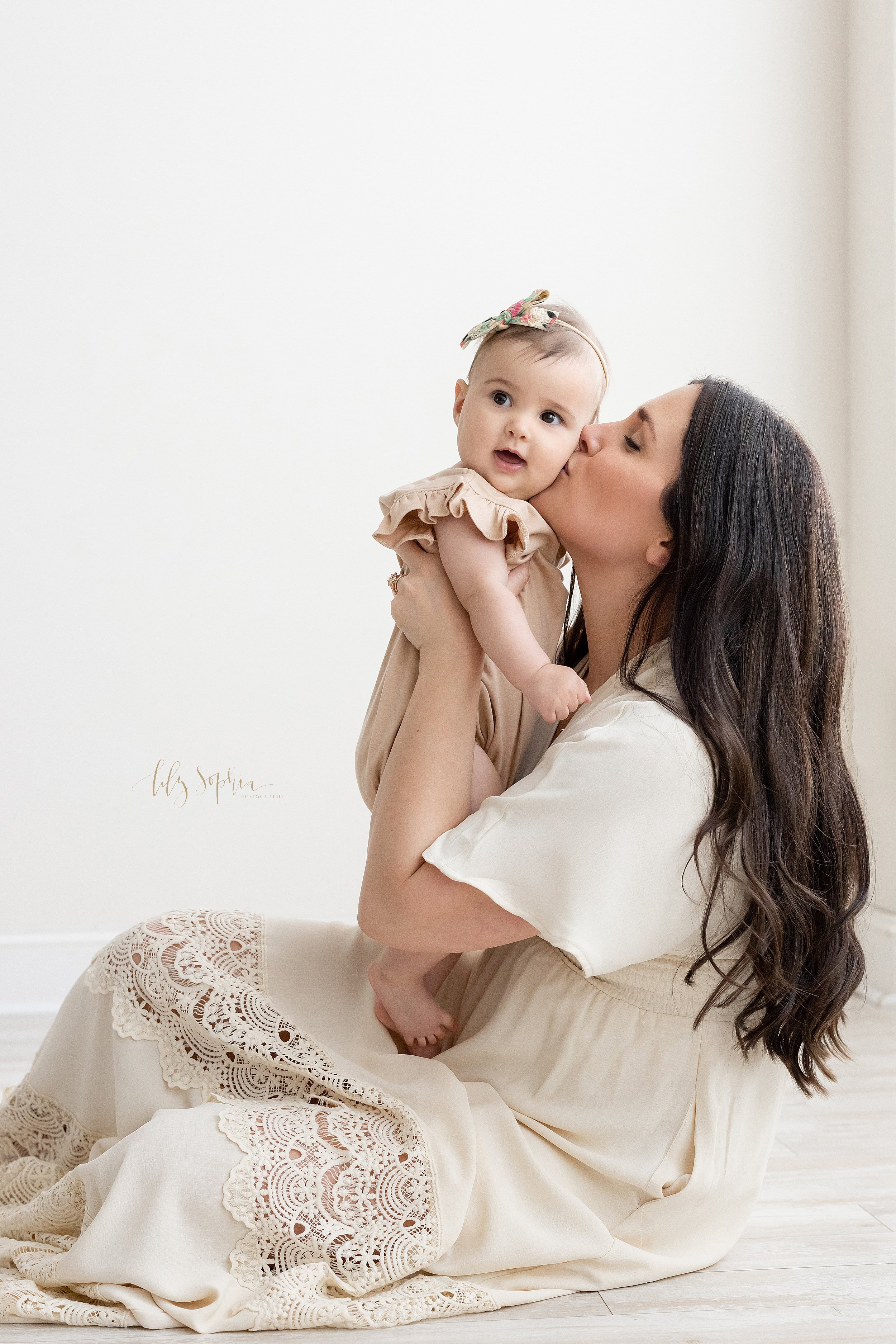 intown-atlanta-grant-park-decatur-kirkwood-brookhaven-family-sitting-milestone-baby-girl-studio-photos_2216.jpg