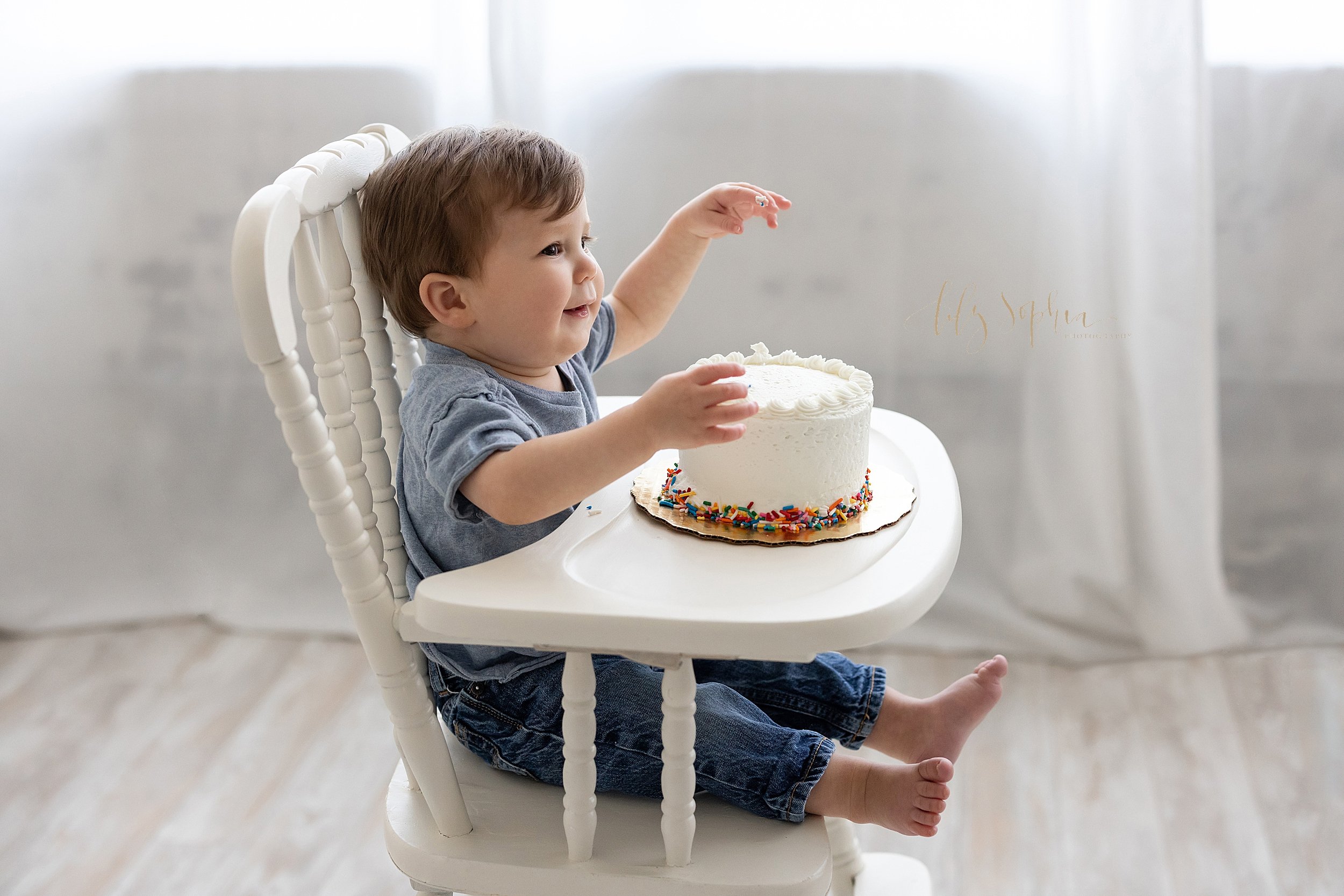 intown-atlanta-grant-park-buckhead-smyrna-brookhaven-family-baby-boy-first-birthday-cake-smash-photos_2179.jpg