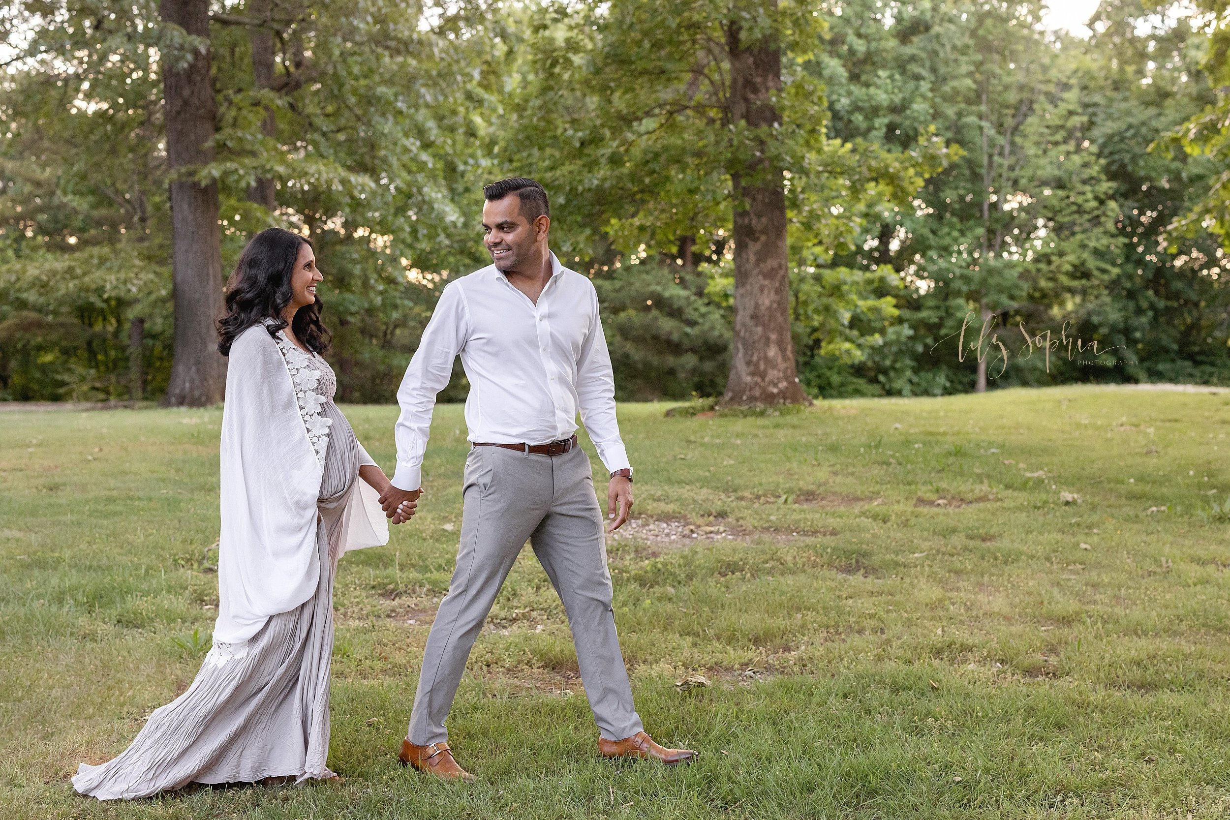 intown-atlanta-grant-park-decatur-oakhurst-couples-maternity-outdoor-photoshoot-baby-girl-pregnancy-indian_2734.jpg