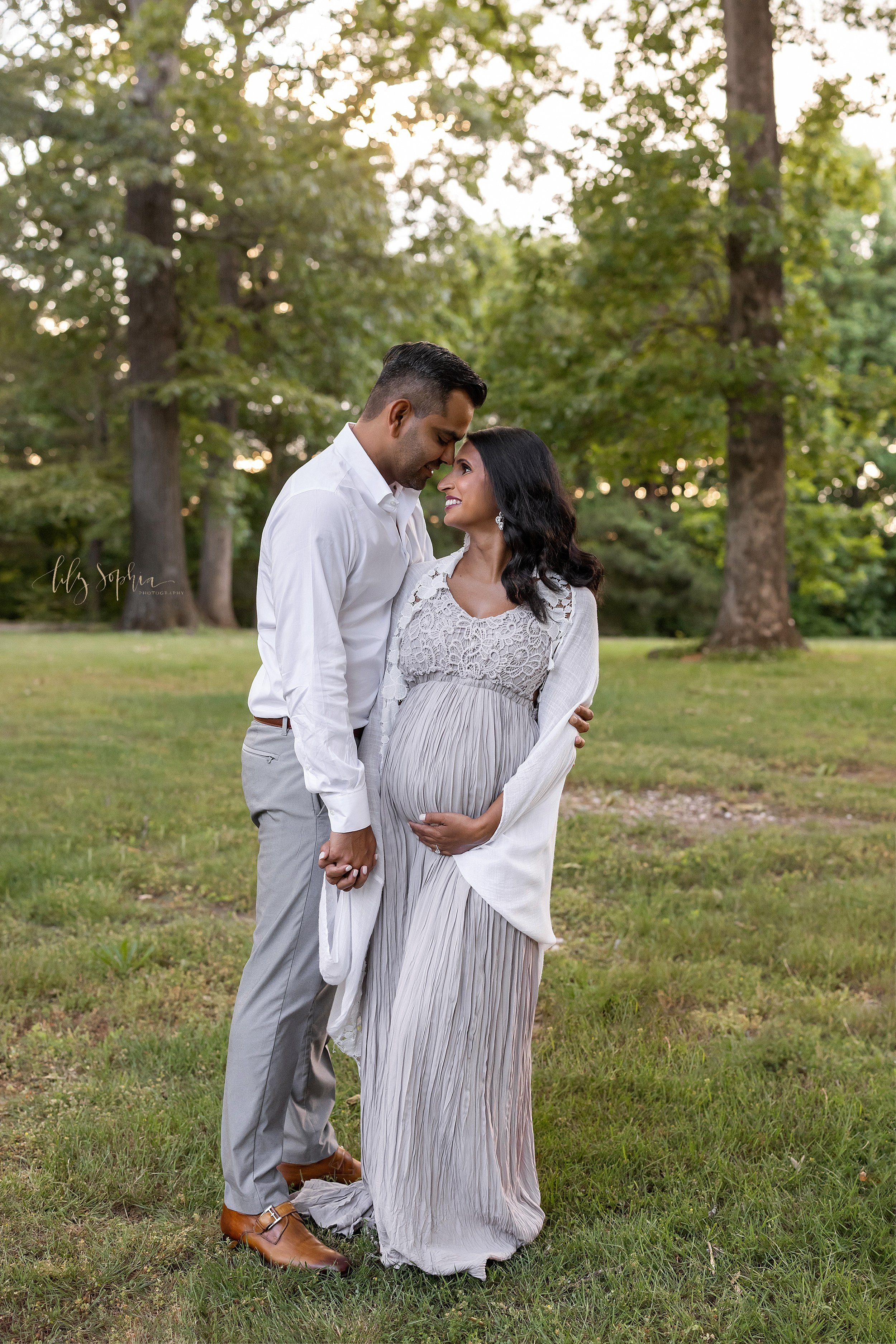 intown-atlanta-grant-park-decatur-oakhurst-couples-maternity-outdoor-photoshoot-baby-girl-pregnancy-indian_2736.jpg