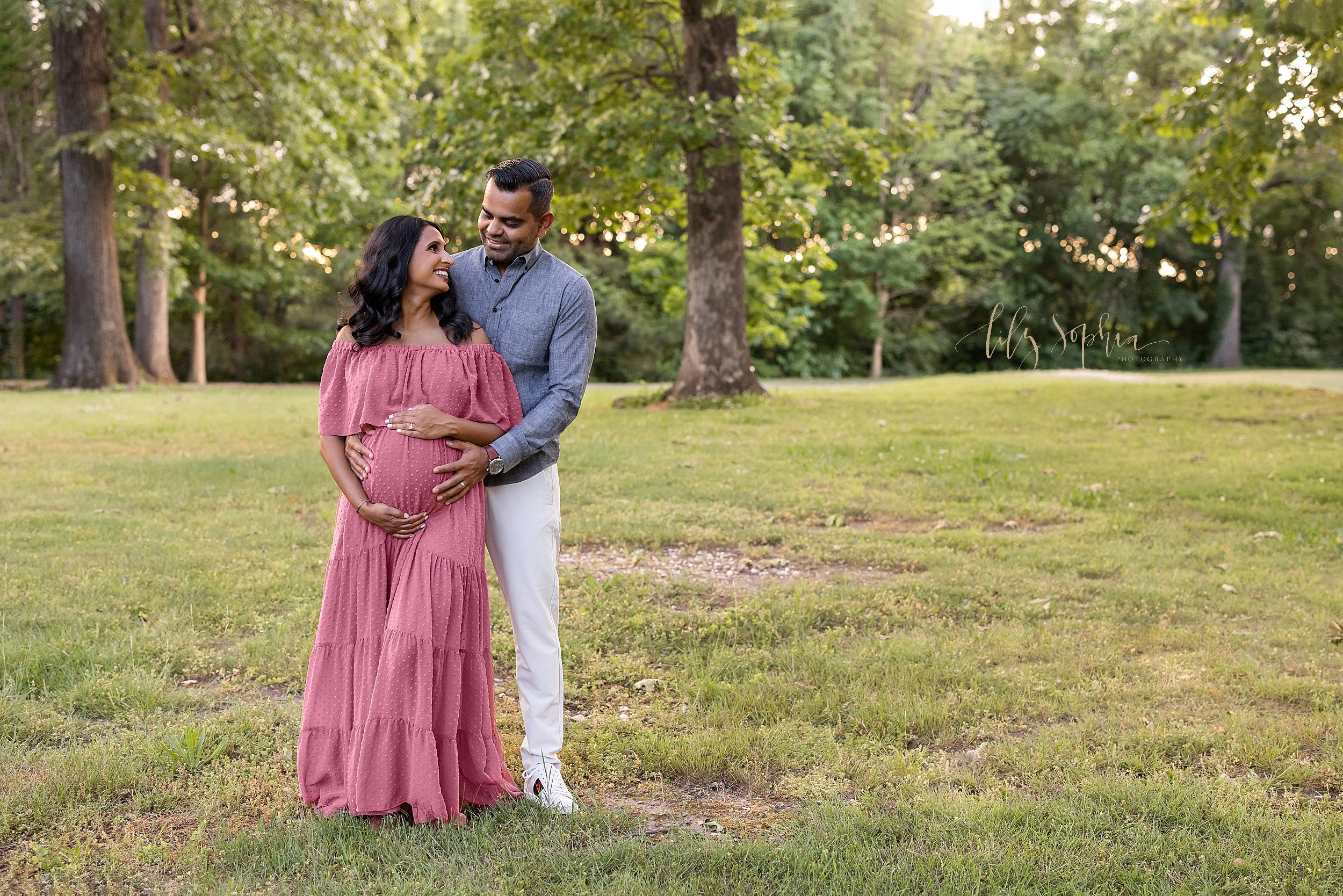 intown-atlanta-grant-park-decatur-oakhurst-couples-maternity-outdoor-photoshoot-baby-girl-pregnancy-indian_2744.jpg