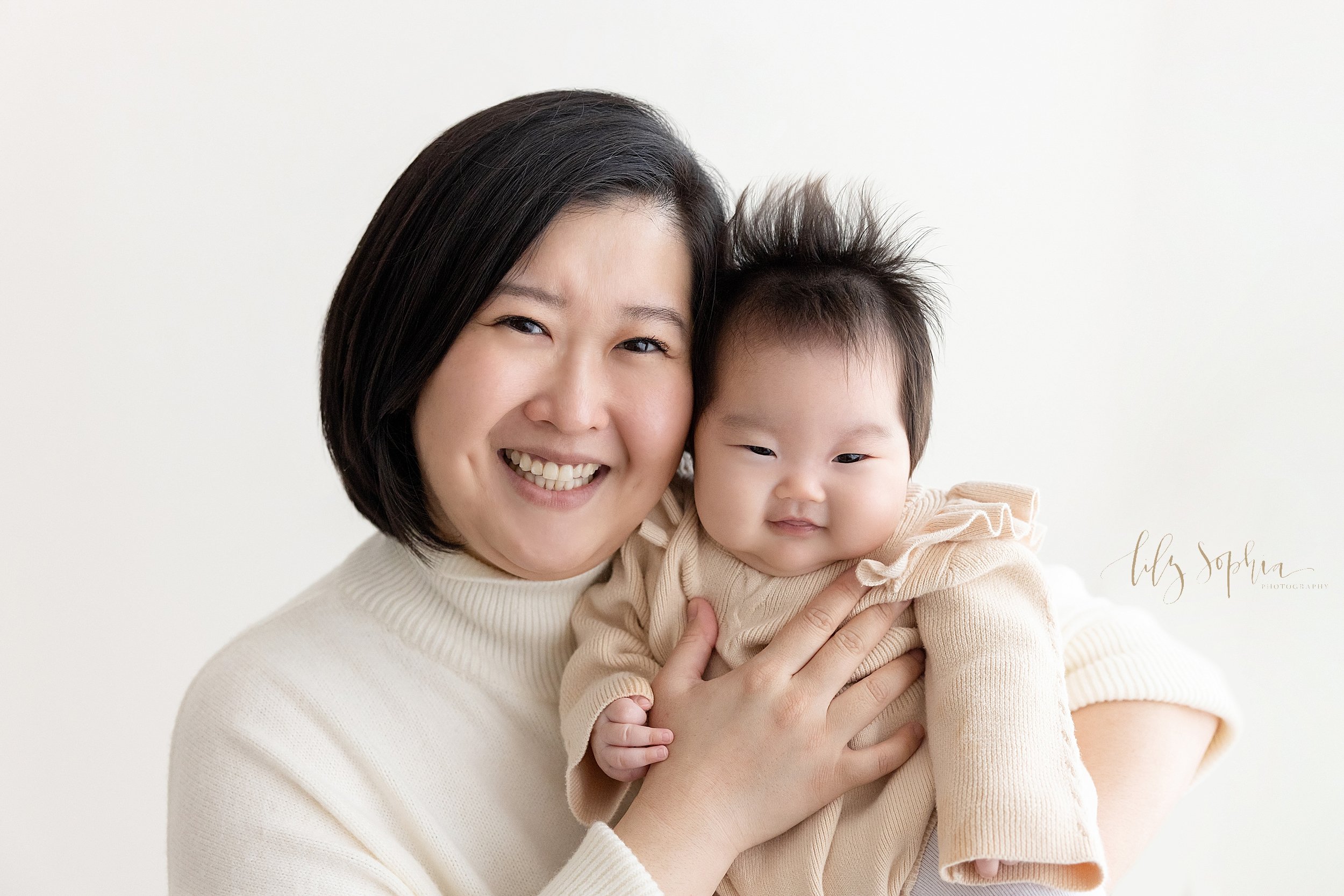 intown-atlanta-grant-park-decatur-kirkwood-east-lake-korean-family-studio-photos-baby-girl-100-days-milestone_2913.jpg