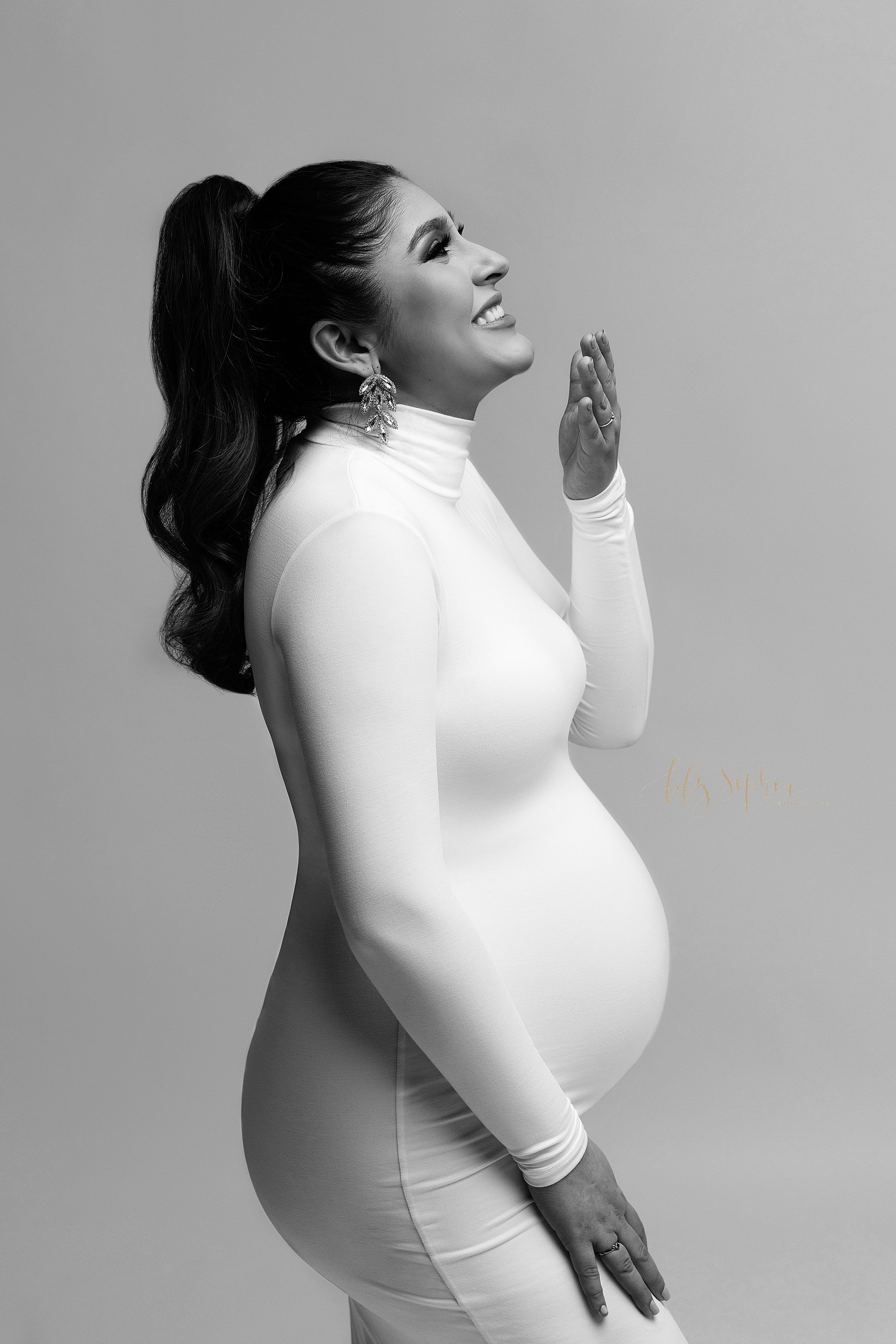 intown-atlanta-decatur-buckhead-studio-maternity-pregnancy-photos-latina-illume_3105.jpg