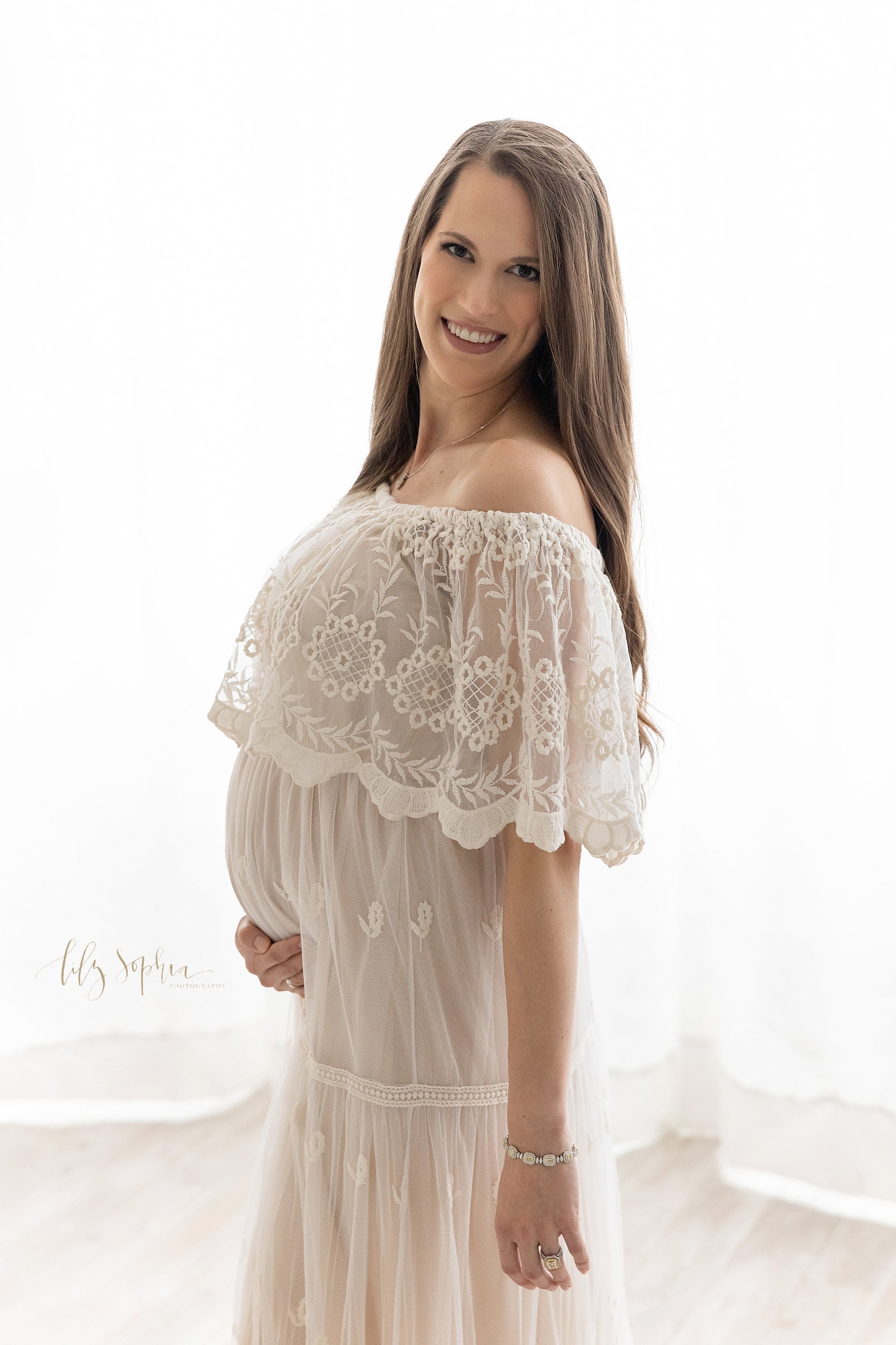 intown-atlanta-decatur-buckhead-studio-pregnancy-photoshoot-couple-maternity-photos_3185.jpg