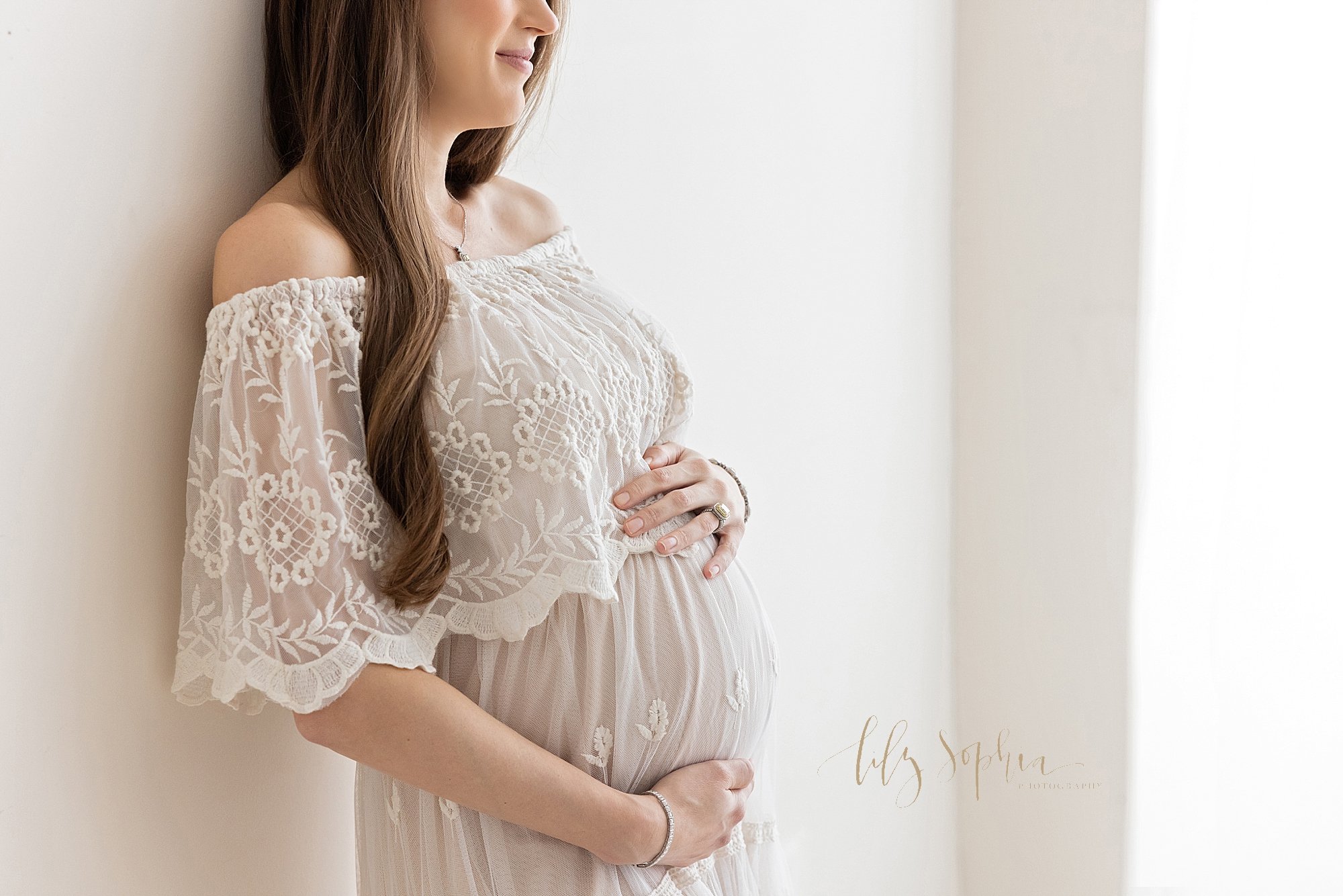 intown-atlanta-decatur-buckhead-studio-pregnancy-photoshoot-couple-maternity-photos_3193.jpg