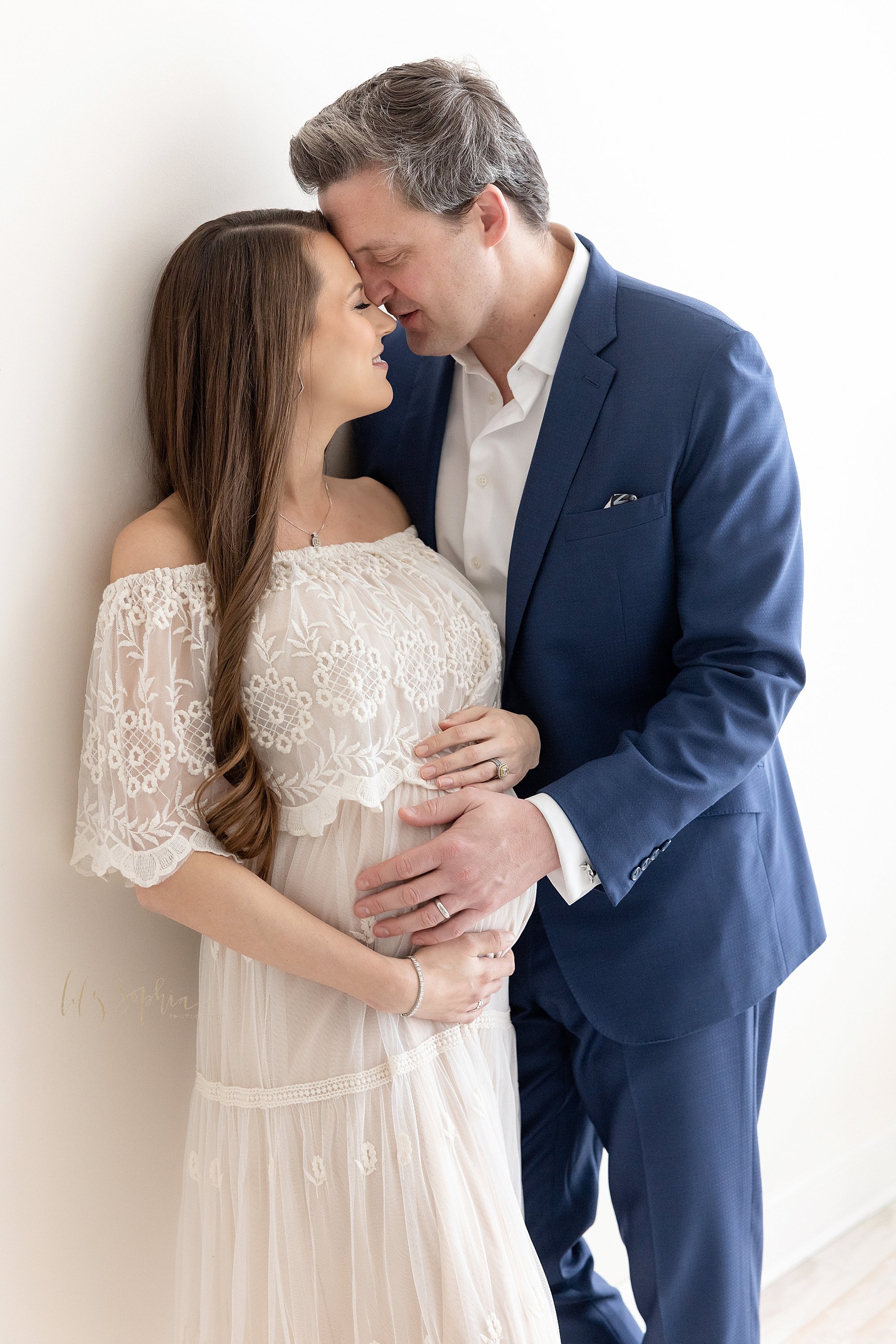 intown-atlanta-decatur-buckhead-studio-pregnancy-photoshoot-couple-maternity-photos_3195.jpg