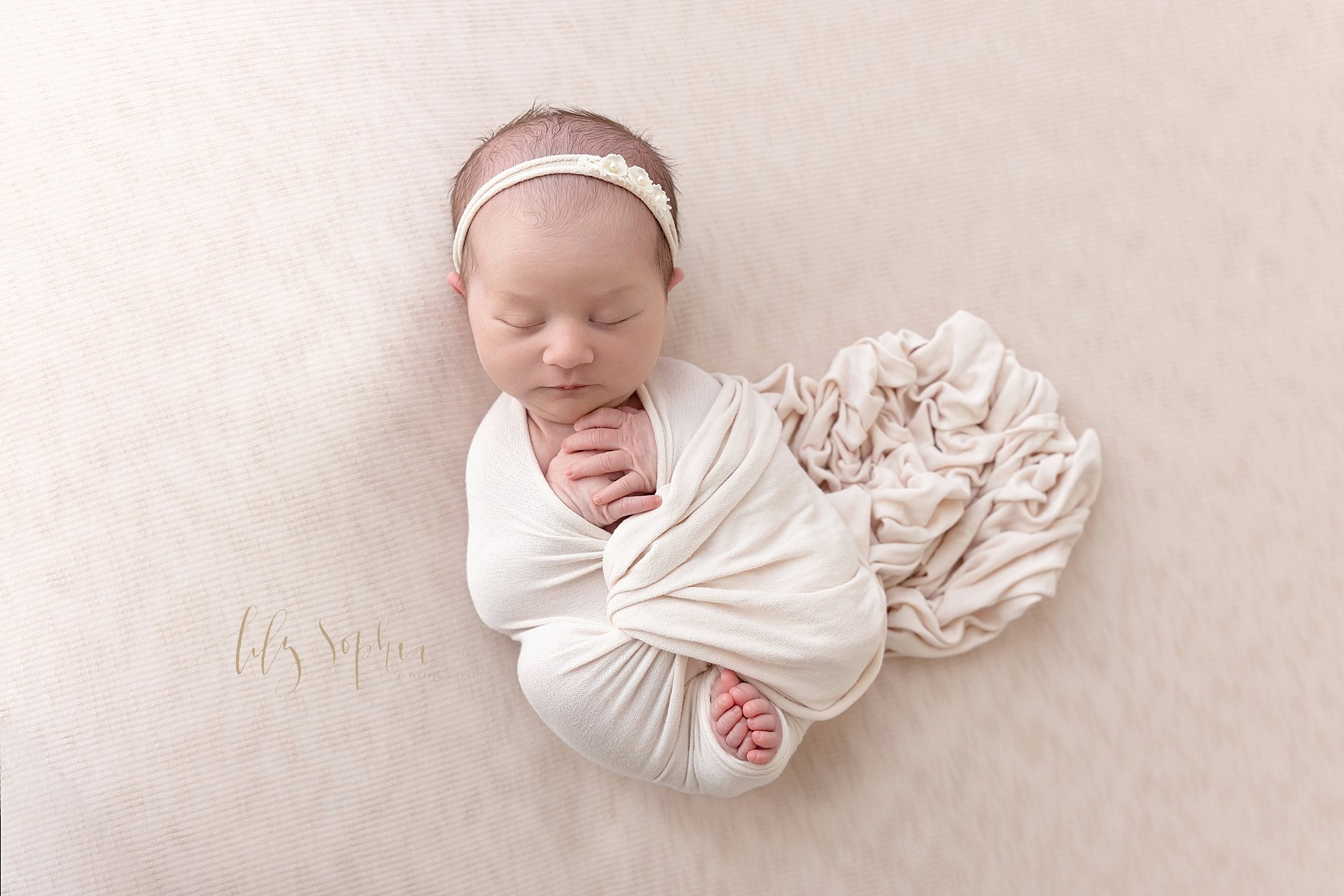 intown-atlanta-decatur-buckhead-studio-newborn-baby-girl-pictures-family-photoshoot_3241.jpg