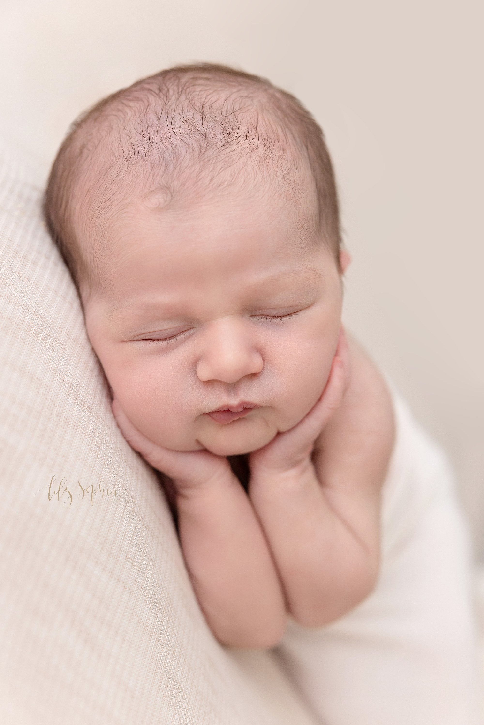 intown-atlanta-decatur-buckhead-studio-newborn-baby-girl-pictures-family-photoshoot_3243.jpg