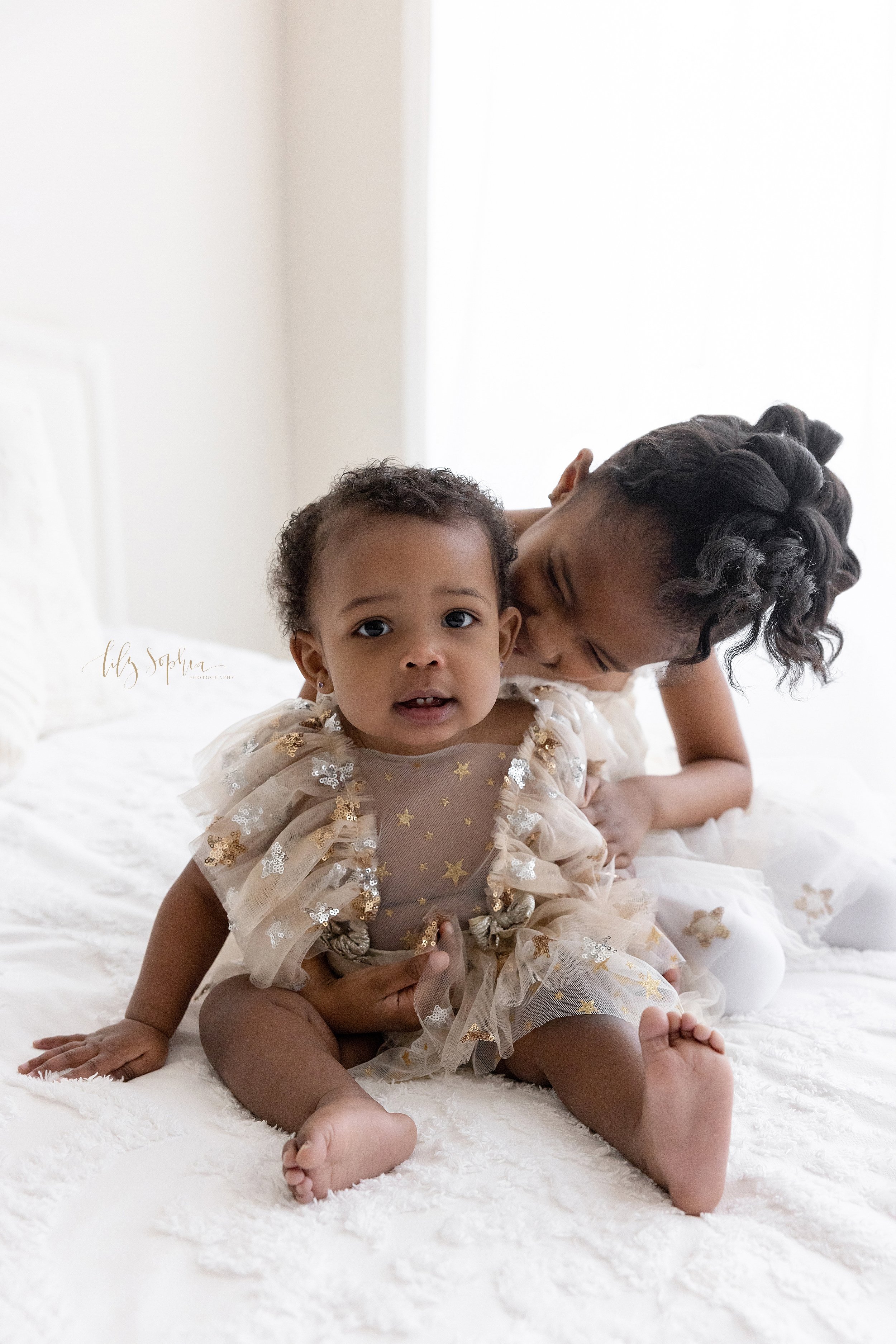 intown-atlanta-grant-park-decatur-kirkwood-east-lake-family-studio-photos-baby-girl-first-birthday-cake-smash-pictures_2853.jpg