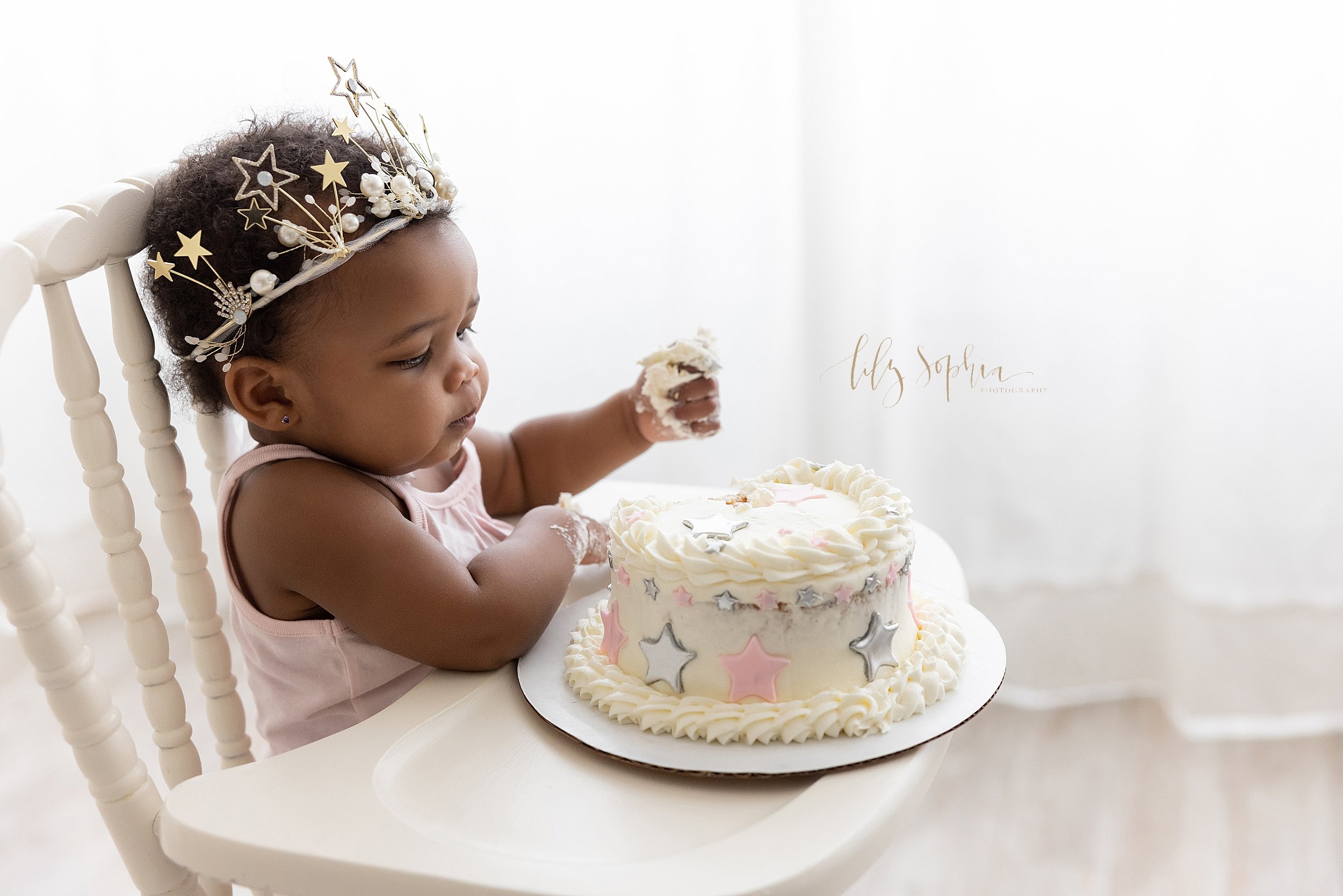 intown-atlanta-grant-park-decatur-kirkwood-east-lake-family-studio-photos-baby-girl-first-birthday-cake-smash-pictures_2889.jpg