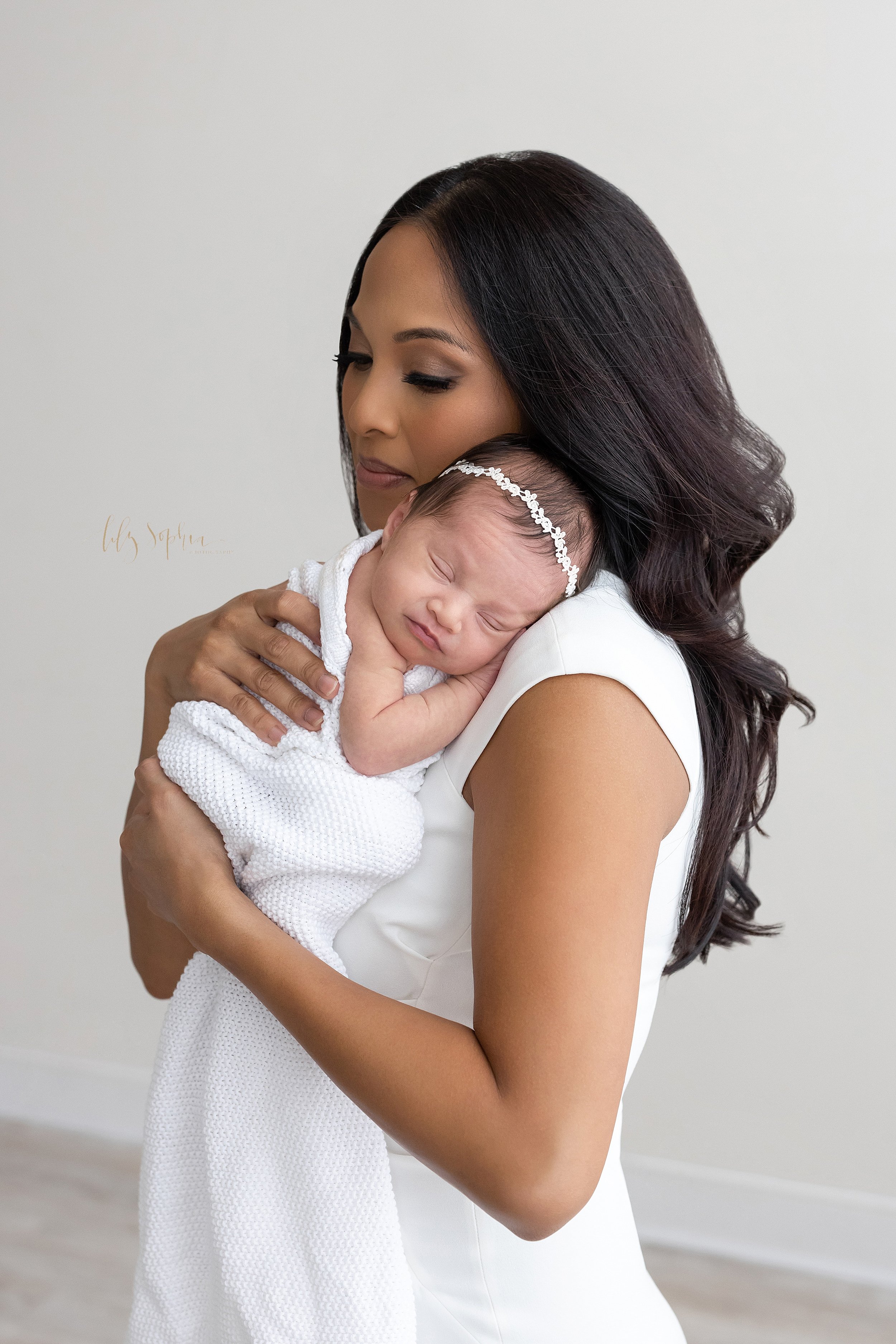 intown-atlanta-grant-park-decatur-oakhurst-sandy-springs-filipino-family-newborn-baby-girl-studio-pictures_2523.jpg