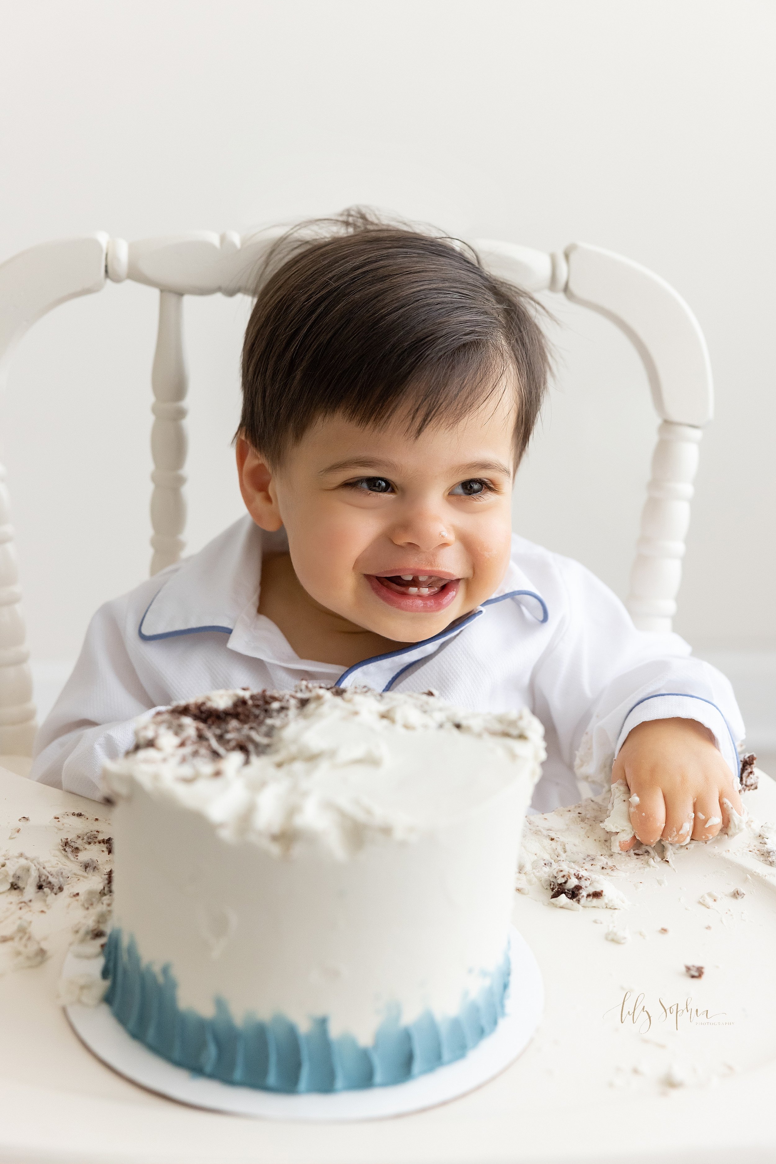 intown-atlanta-grant-park-decatur-oakhurst-chamblee-family-baby-boy-first-birthday-cake-smash-photoshoot_2575.jpg