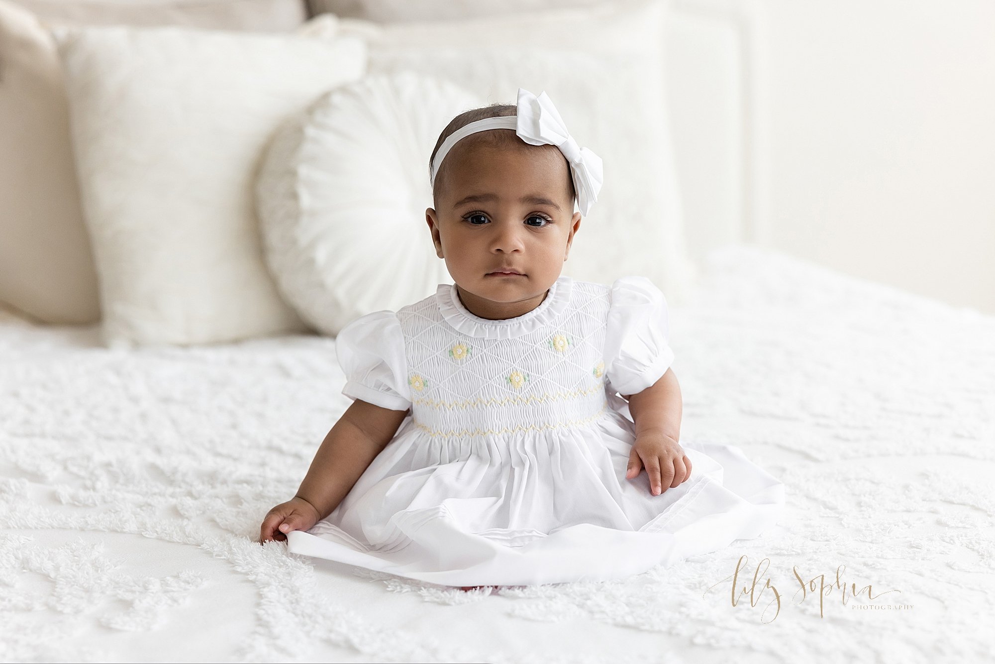 intown-atlanta-decatur-buckhead-studio-family-photoshoot-baby-sitting-milestone-girl_3371.jpg