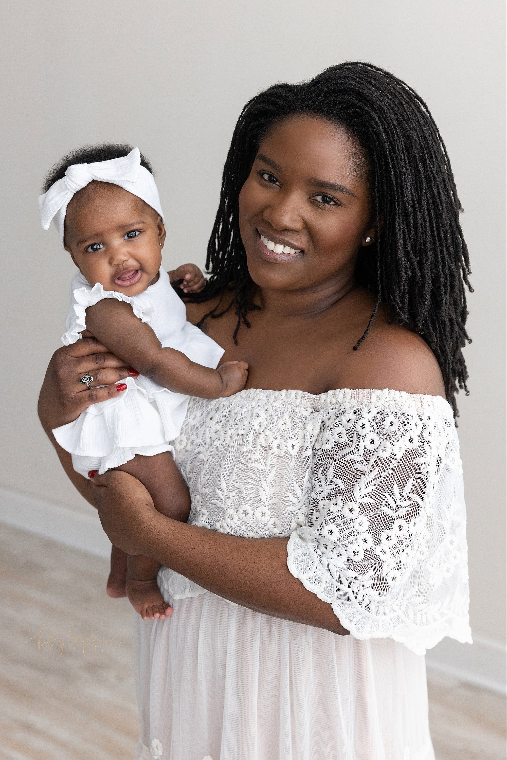 intown-atlanta-decatur-buckhead-studio-family-photoshoot-baby-milestone-girl_3423.jpg