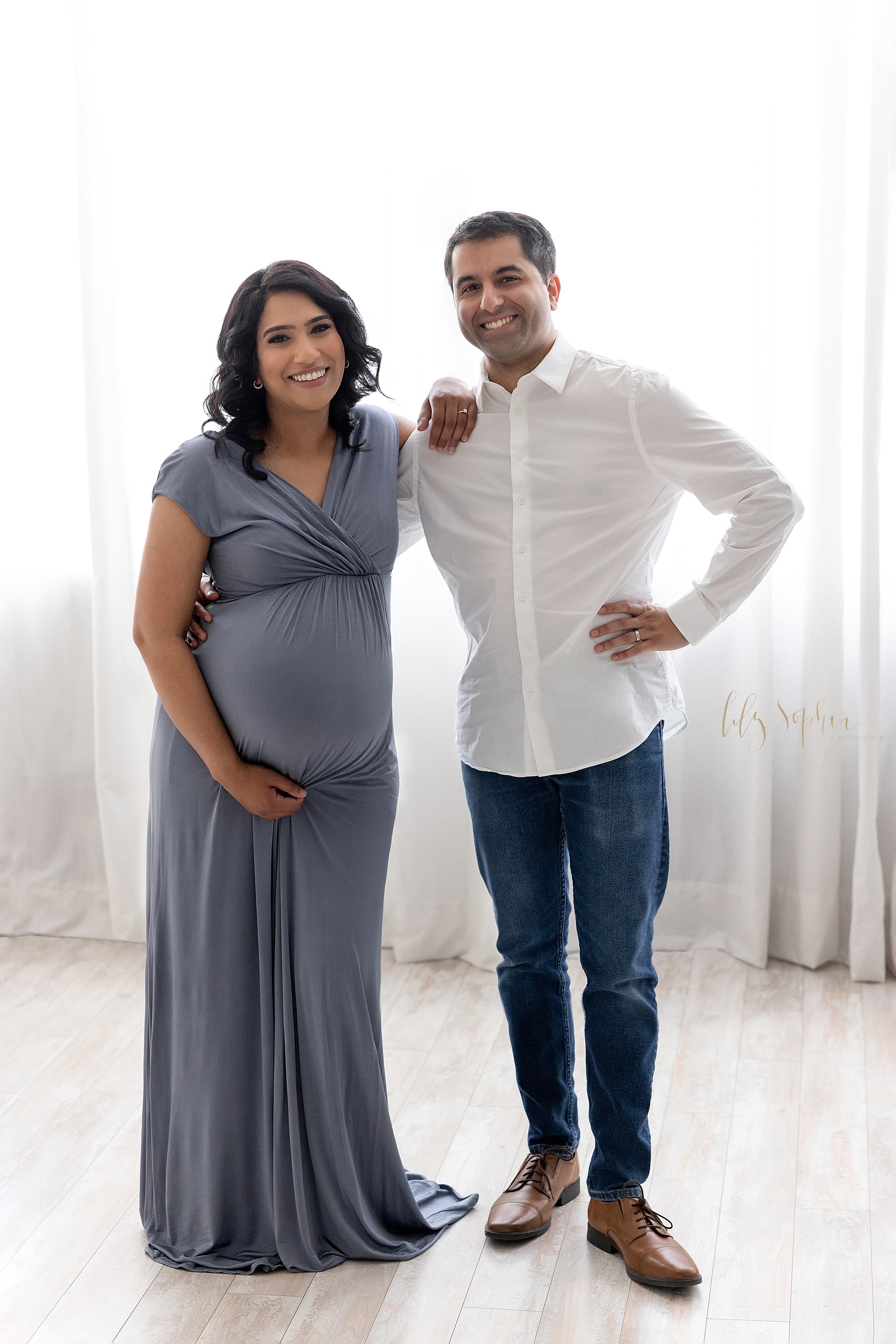 intown-atlanta-decatur-buckhead-maternity-indian-couple-studio-photoshoot-pregnancy-pictures_3547.jpg