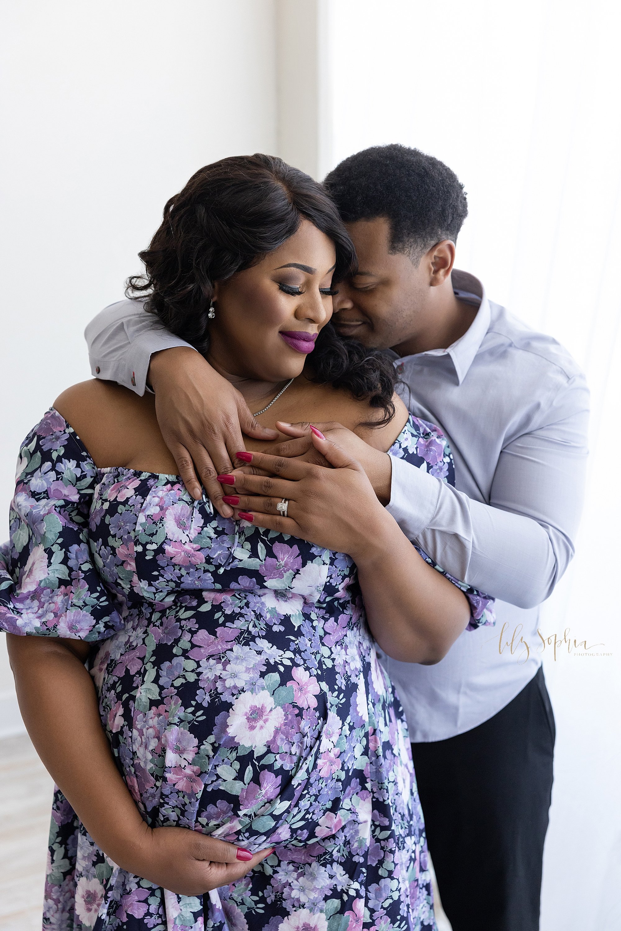 intown-atlanta-decatur-buckhead-brookhaven-studio-black-couple-maternity-photoshoot_3875.jpg