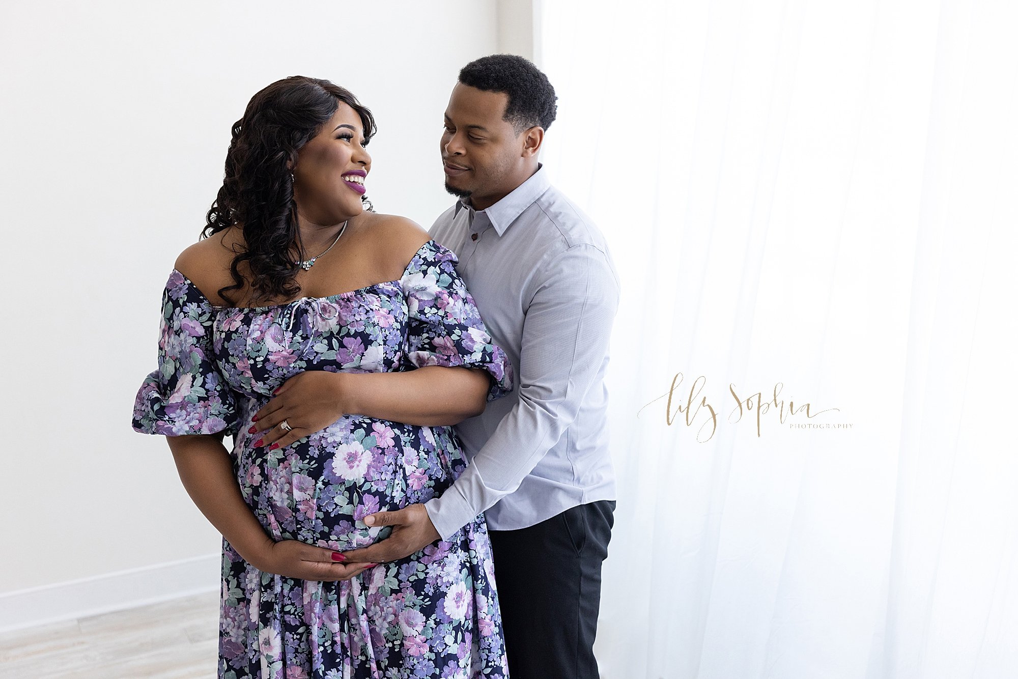 intown-atlanta-decatur-buckhead-brookhaven-studio-black-couple-maternity-photoshoot_3877.jpg