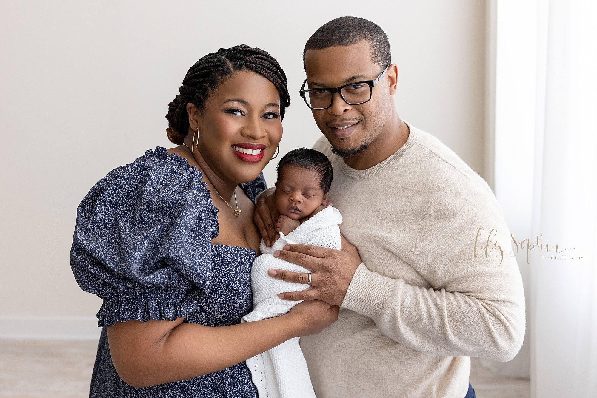 intown-atlanta-decatur-buckhead-brookhaven-studio-family-newborn-baby-boy-pictures_3717.jpg