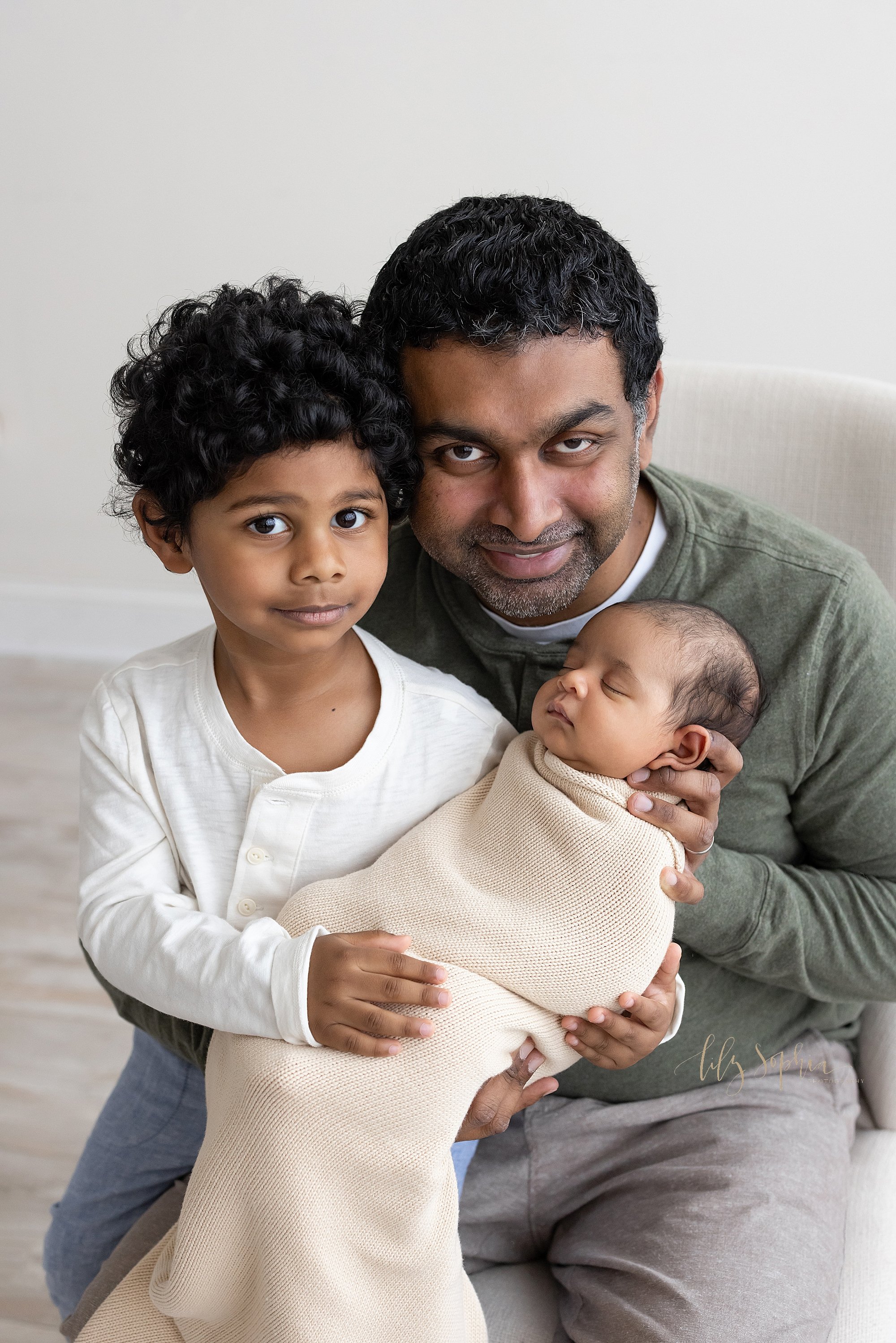 intown-atlanta-decatur-buckhead-brookhaven-studio-indian-family-newborn-baby-boy-pictures_3745.jpg