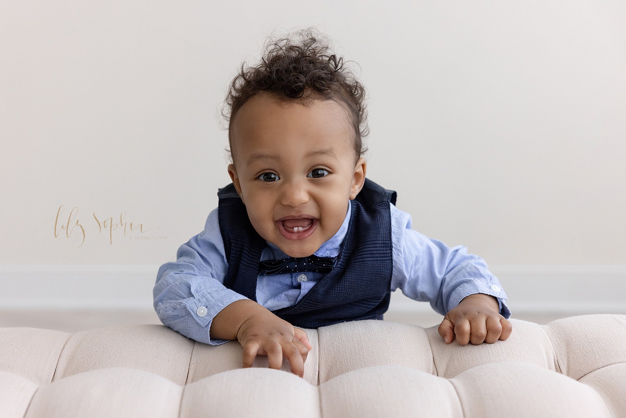 intown-atlanta-decatur-buckhead-grant-park-first-birthday-photos-baby-boy-family-studio-cake-smash-photoshoot_3641.jpg