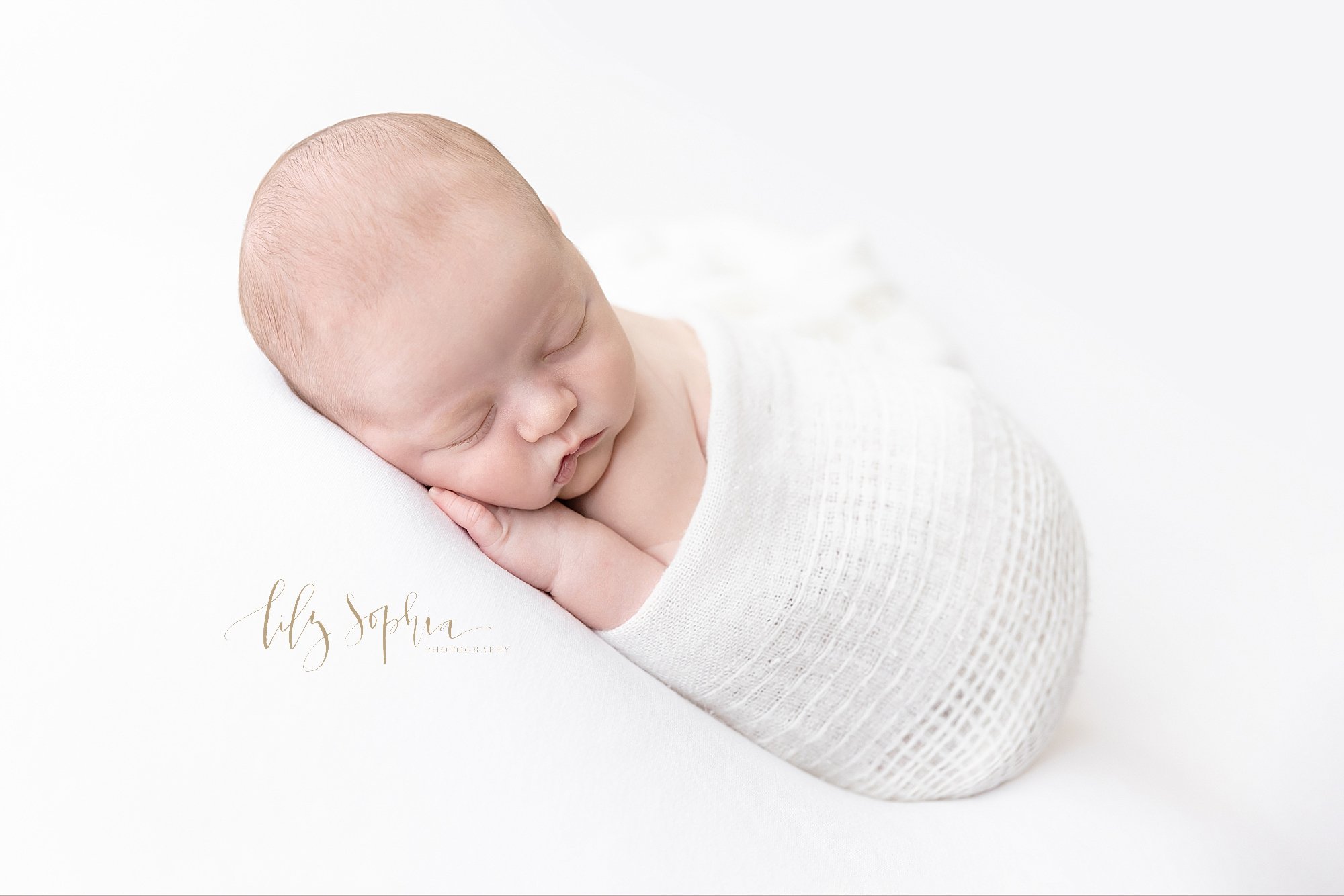 intown-atlanta-decatur-kirkwood-buckhead-brookhaven-studio-family-newborn-pictures-baby-boy-photoshoot_4193.jpg