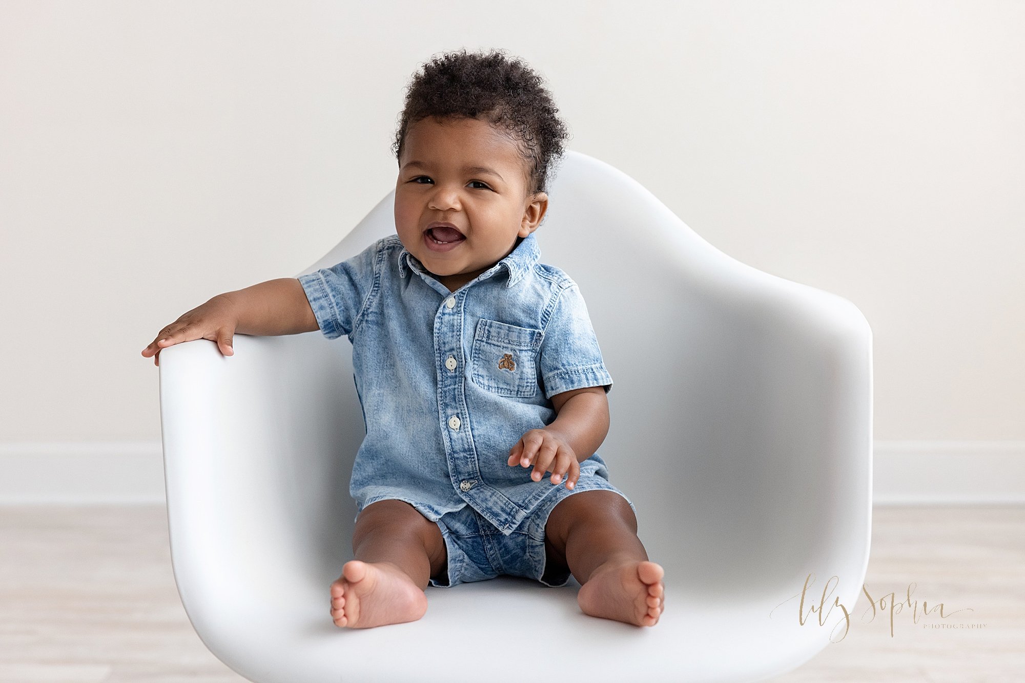 intown-atlanta-decatur-kirkwood-buckhead-powder-springs-studio-baby-boy-photoshoot-sitting-milestone-maxon_4606.jpg