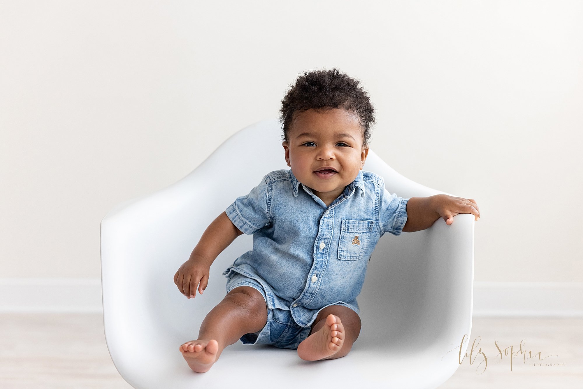 intown-atlanta-decatur-kirkwood-buckhead-powder-springs-studio-baby-boy-photoshoot-sitting-milestone-maxon_4607.jpg