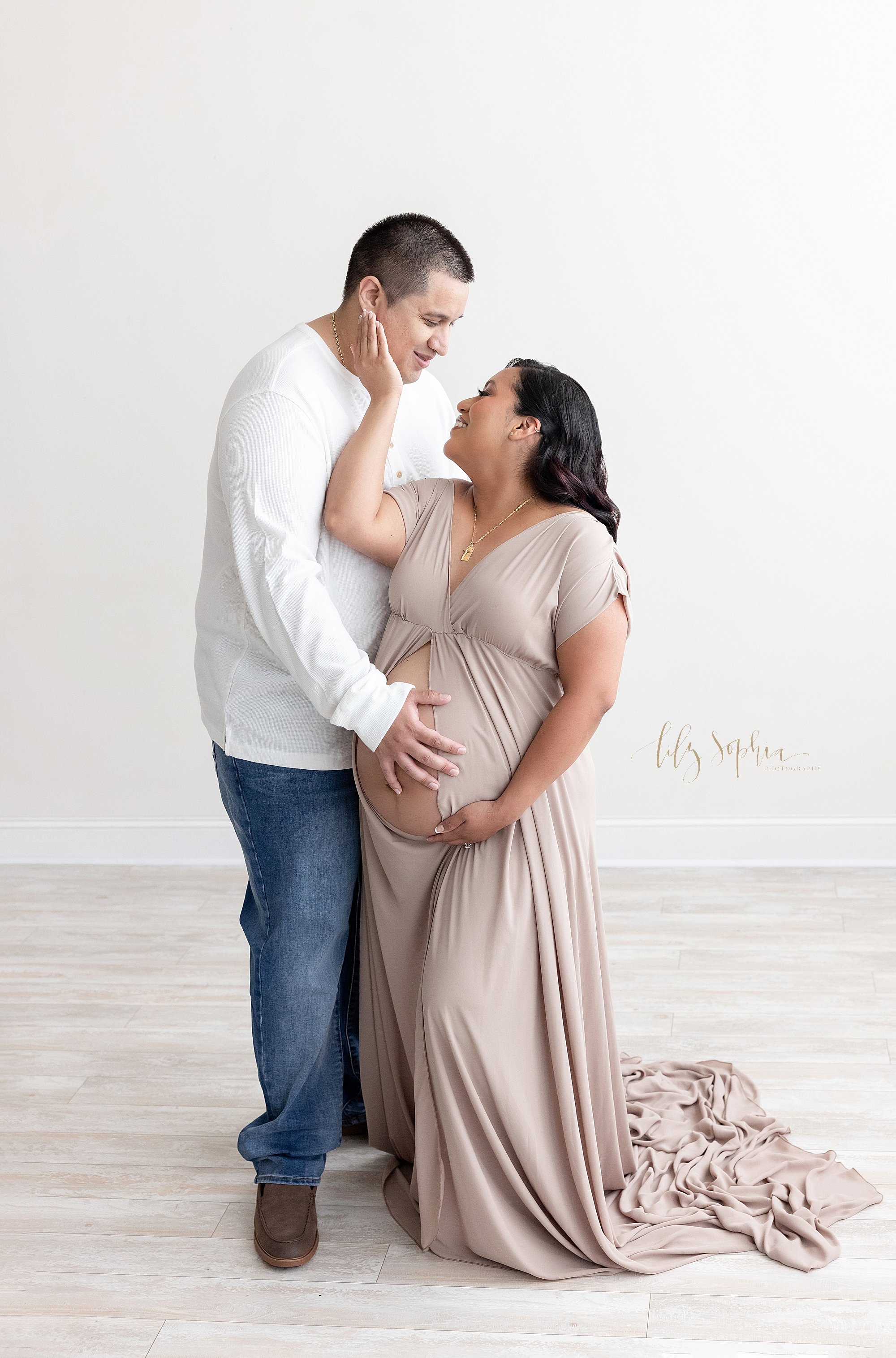 intown-atlanta-decatur-kirkwood-buckhead-couples-maternity-pregnancy-photoshoot_4683.jpg