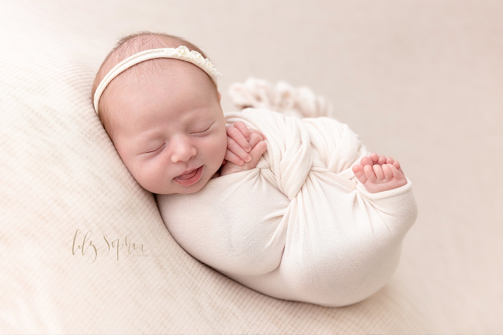 intown-atlanta-decatur-kirkwood-buckhead-studio-family-newborn-infant-baby-girl-photoshoot_4810.jpg
