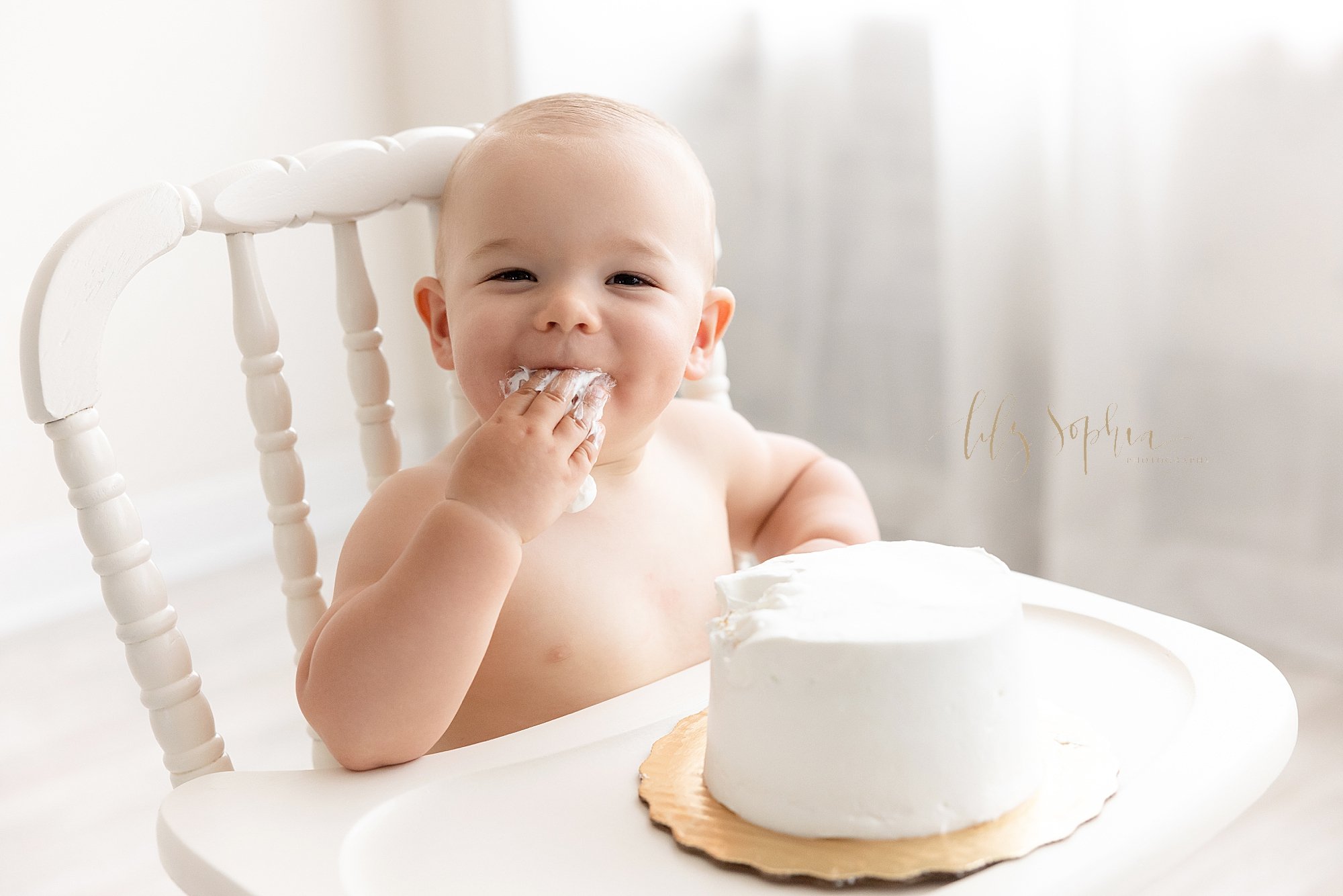 intown-atlanta-decatur-kirkwood-buckhead-studio-family-first-birthday-cake-smash-photoshoot_4888.jpg