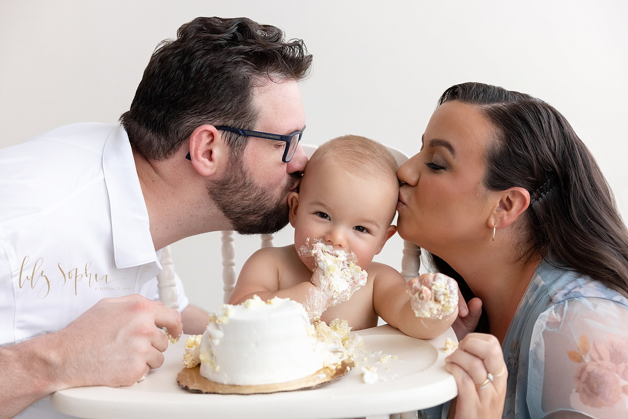 intown-atlanta-decatur-kirkwood-buckhead-studio-family-first-birthday-cake-smash-photoshoot_4889.jpg