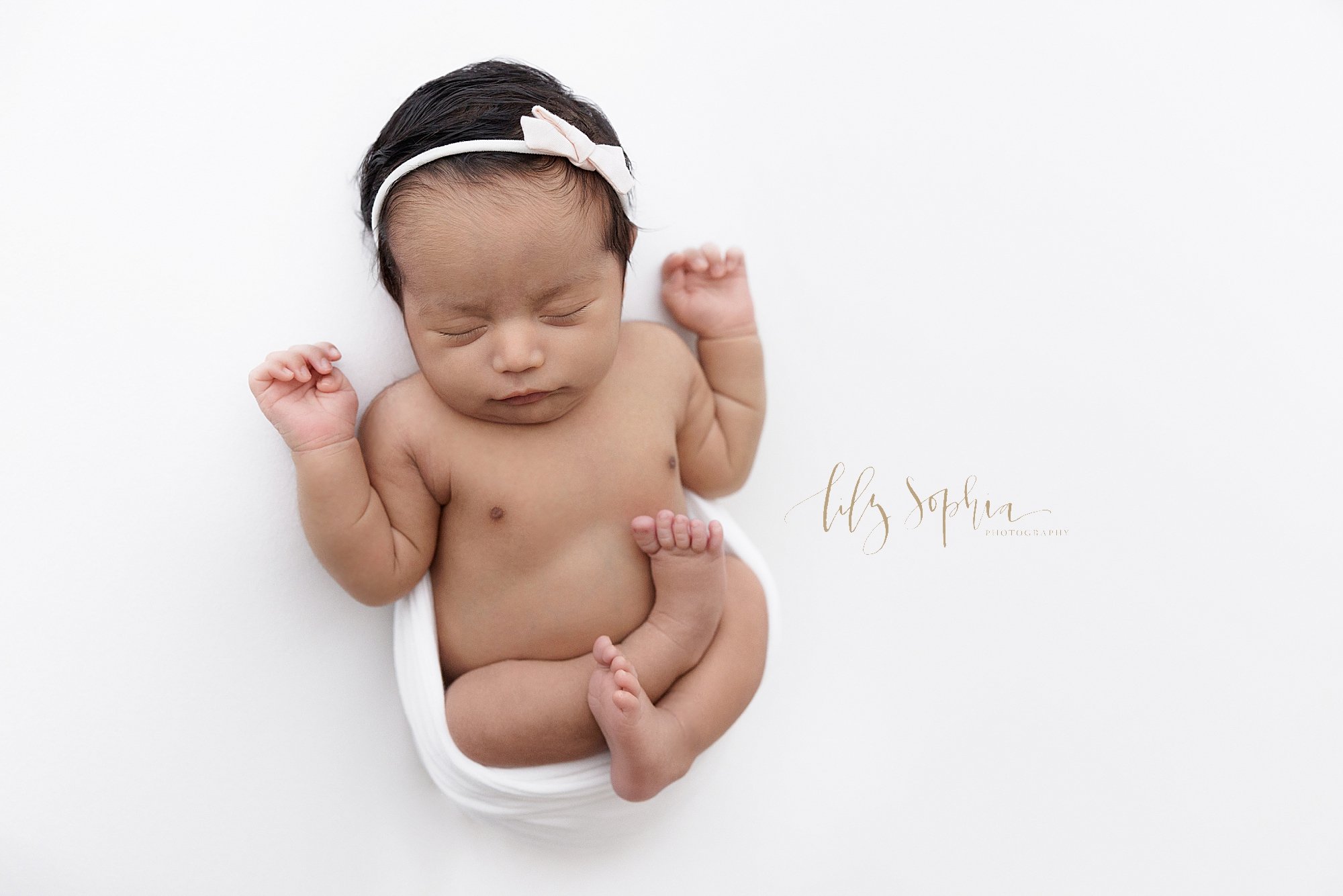 intown-atlanta-decatur-smyrna-buckhead-studio-family-infant-newborn-baby-girl-photoshoot_4914.jpg