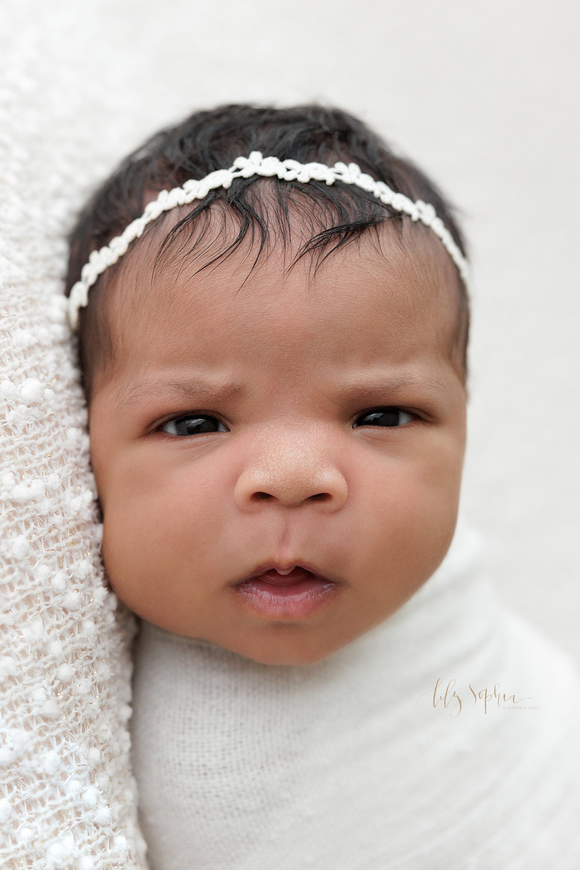 intown-atlanta-decatur-brookhaven-buckhead-newborn-baby-girl-family-studio-photoshoot_5347.jpg