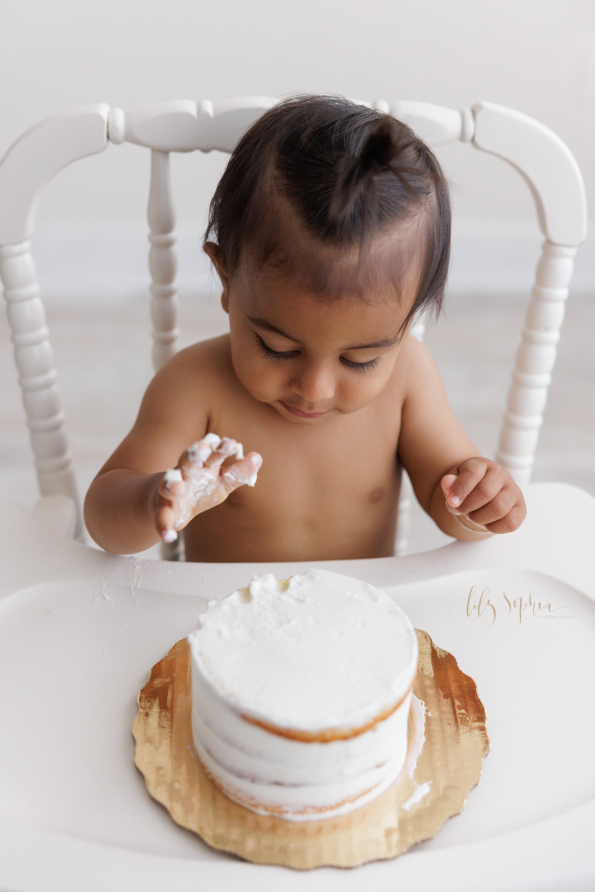 intown-atlanta-decatur-brookhaven-buckhead-first-birthday-cake-smash-family-photoshoot-baby-boy_5434.jpg