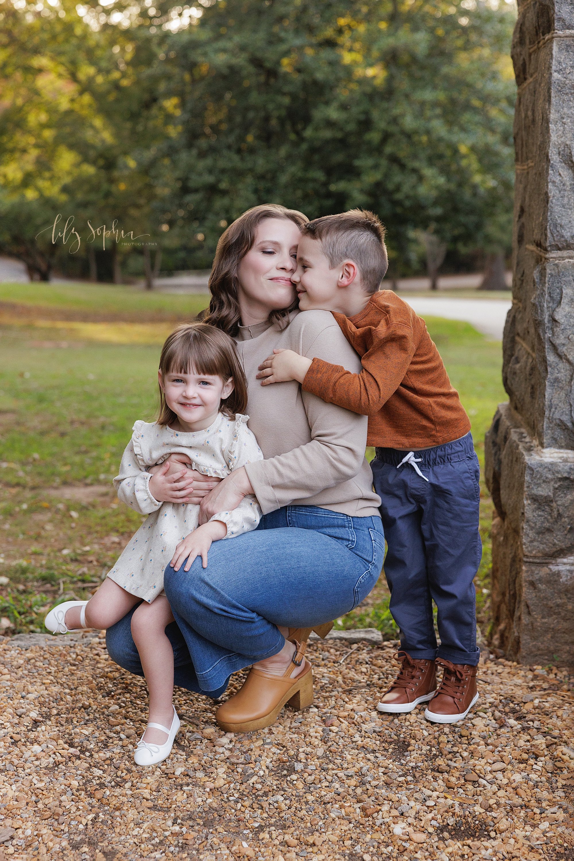 intown-atlanta-decatur-brookhaven-buckhead-outdoor-fall-pictures-family-photoshoot_5543.jpg