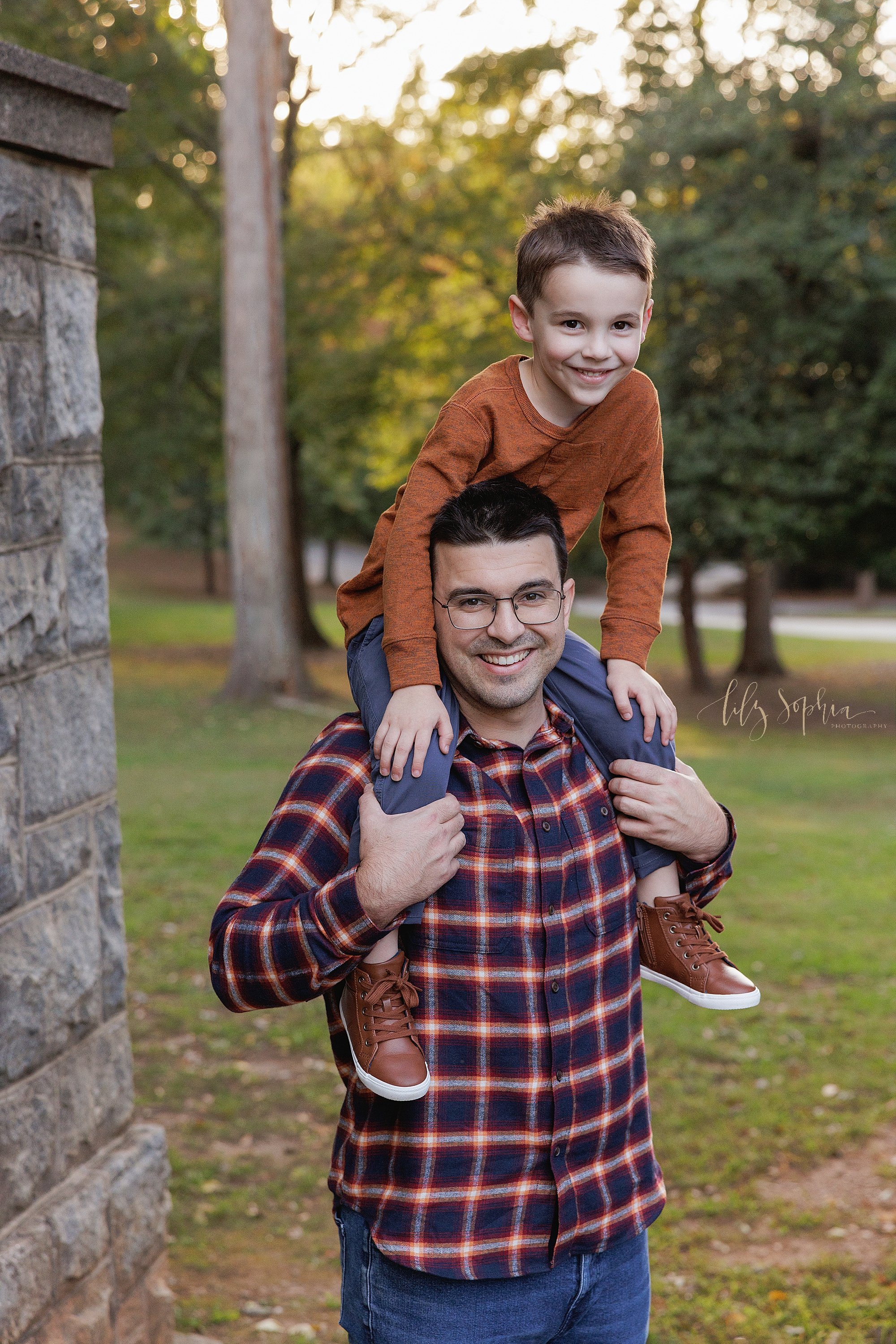 intown-atlanta-decatur-brookhaven-buckhead-outdoor-fall-pictures-family-photoshoot_5546.jpg