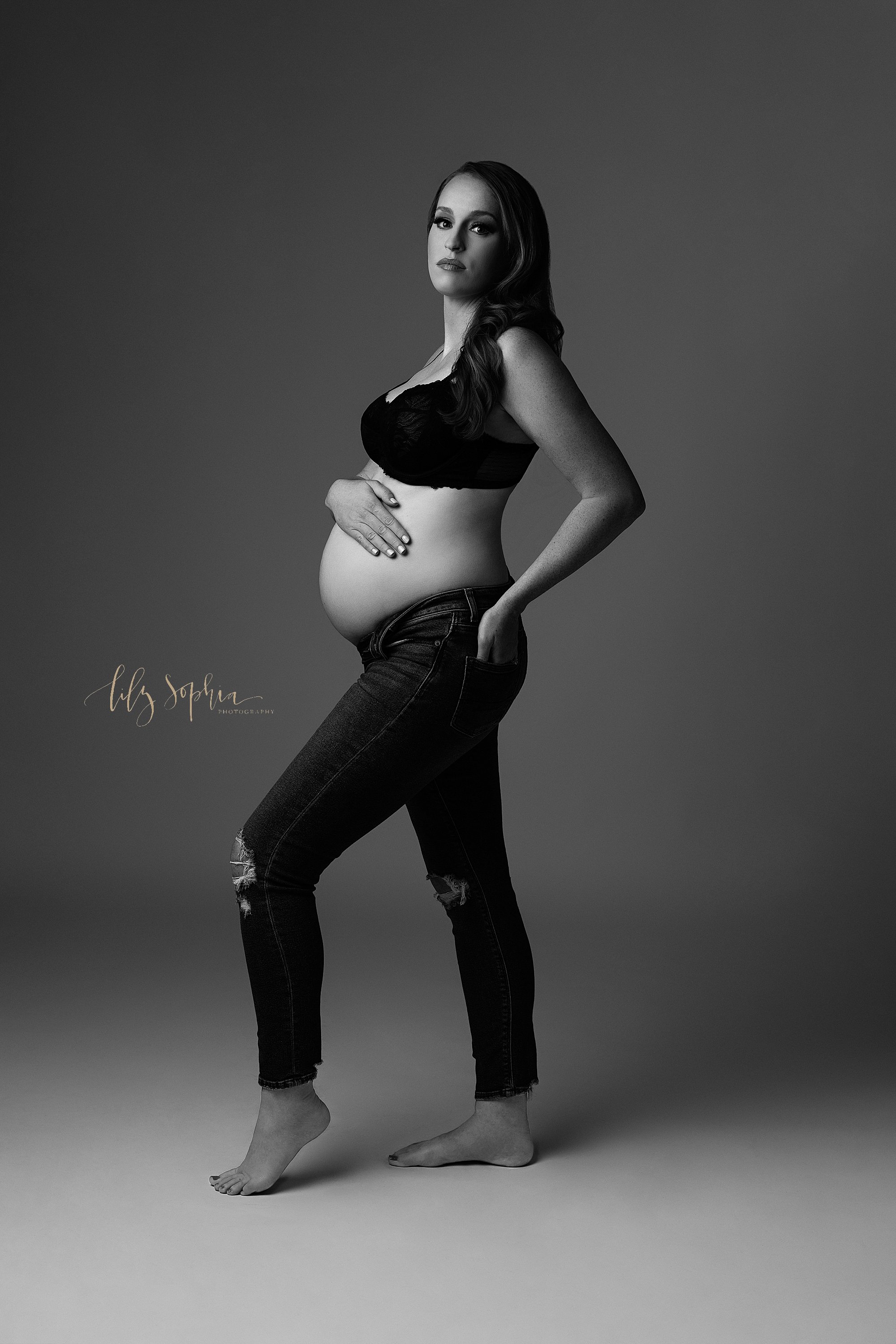 intown-atlanta-morningside-decatur-brookhaven-buckhead-modern-maternity-studio-light-fine-art-illume_5861.jpg