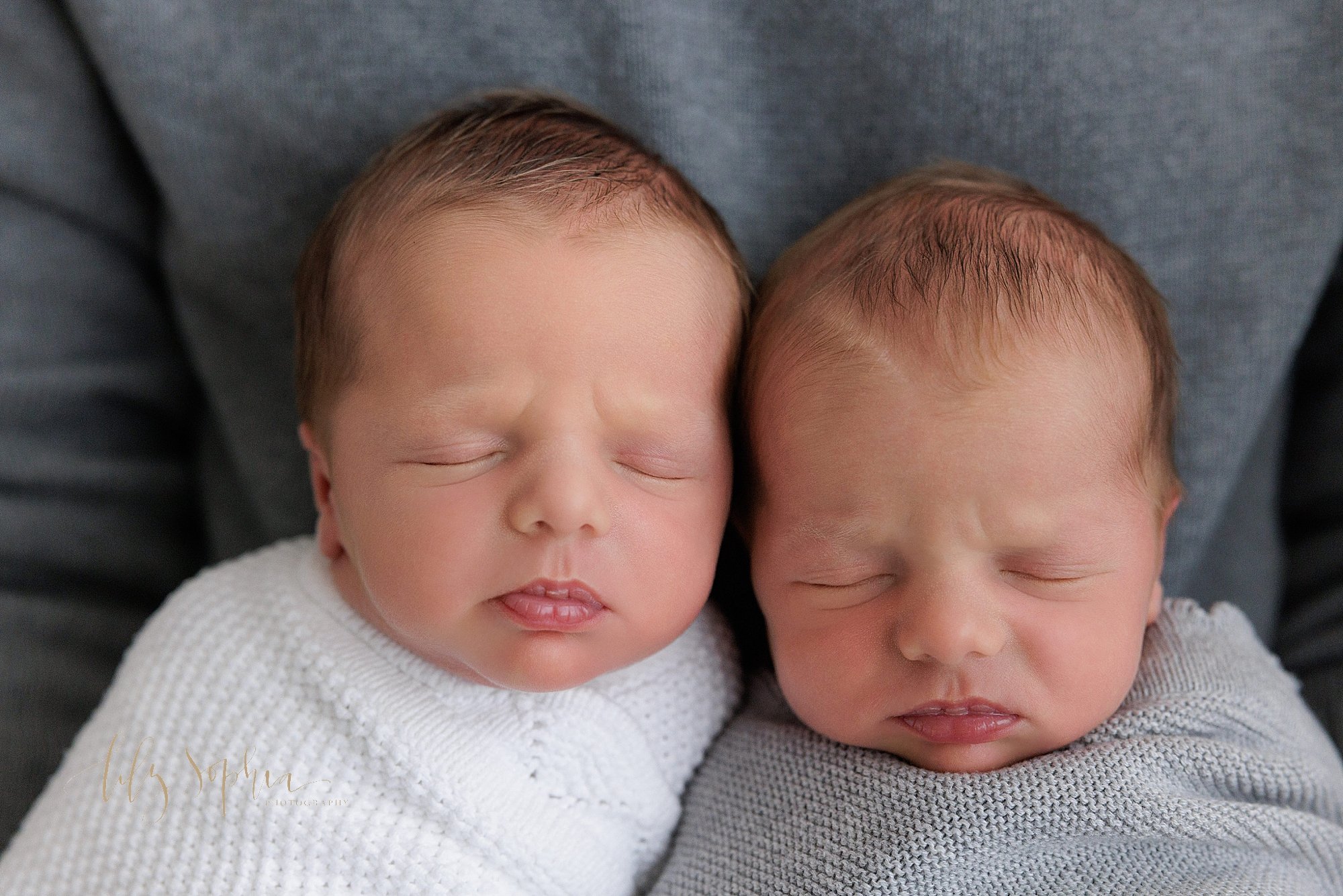 intown-atlanta-morningside-decatur-brookhaven-buckhead-studio-natural-light-newborn-baby-boy-twins-family-photoshoot_5932.jpg