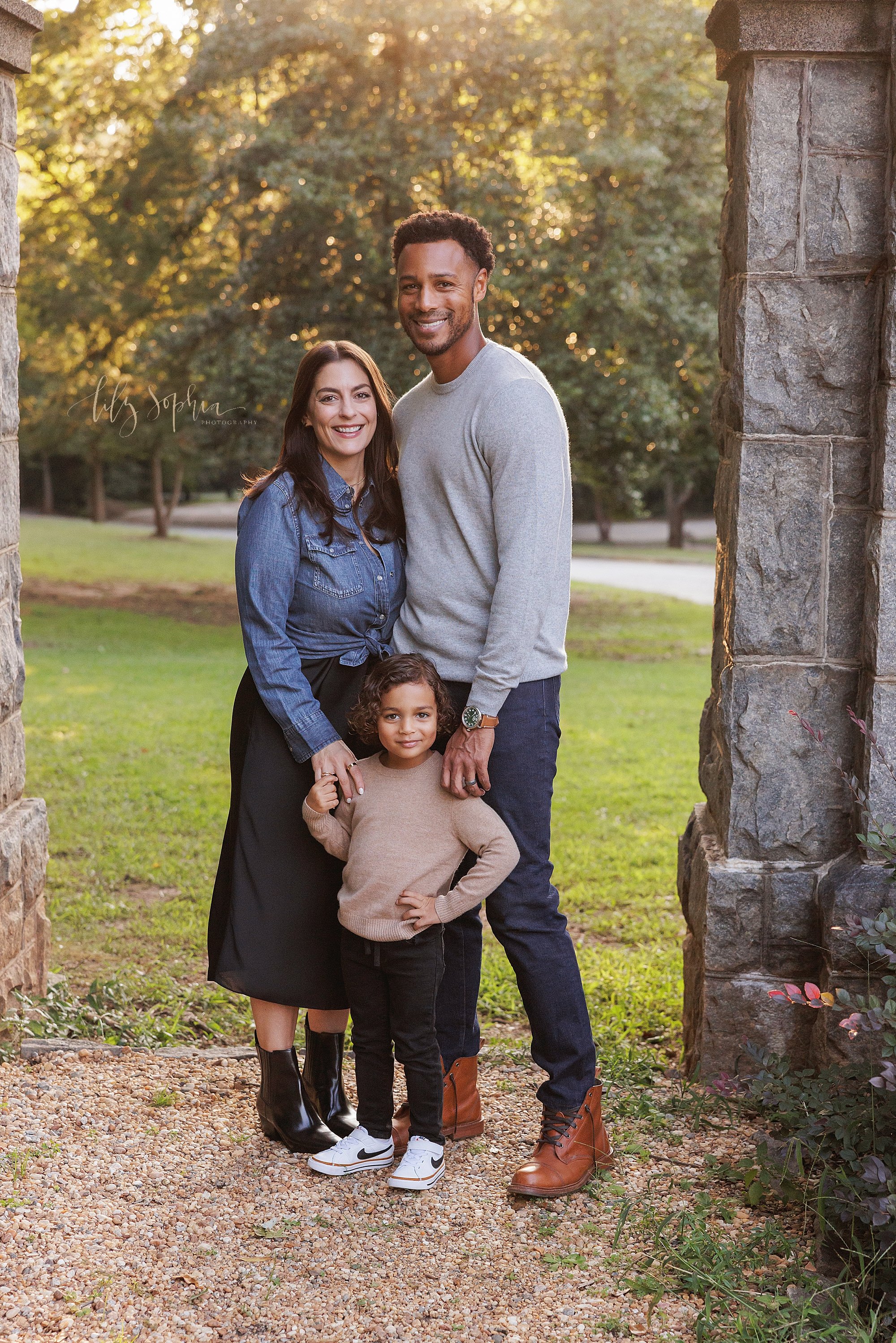 intown-atlanta-morningside-decatur-brookhaven-buckhead-studio-natural-light-outdoor-fall-family-session-sunset-park_6099.jpg