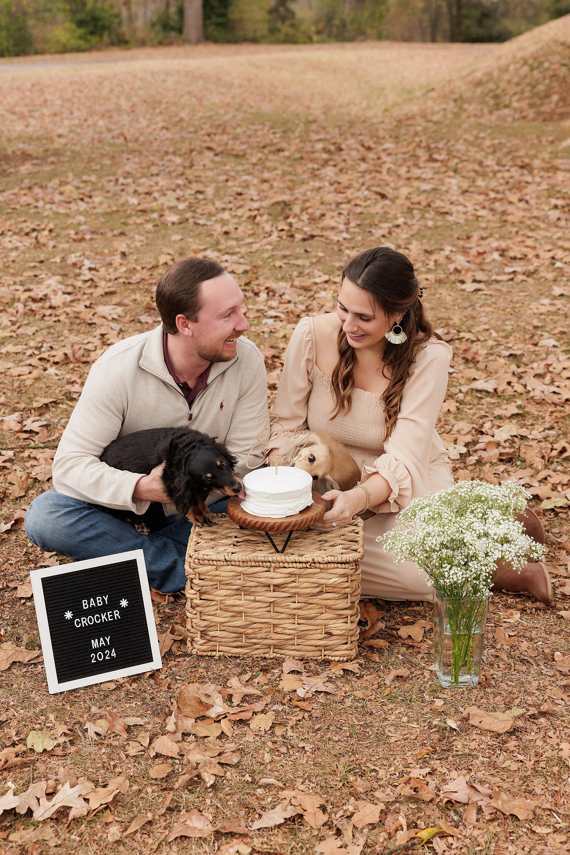 intown-atlanta-morningside-decatur-brookhaven-buckhead-outdoor-couples-maternity-fall-photoshoot-daschunds-doxies-gender-reveal_6180.jpg