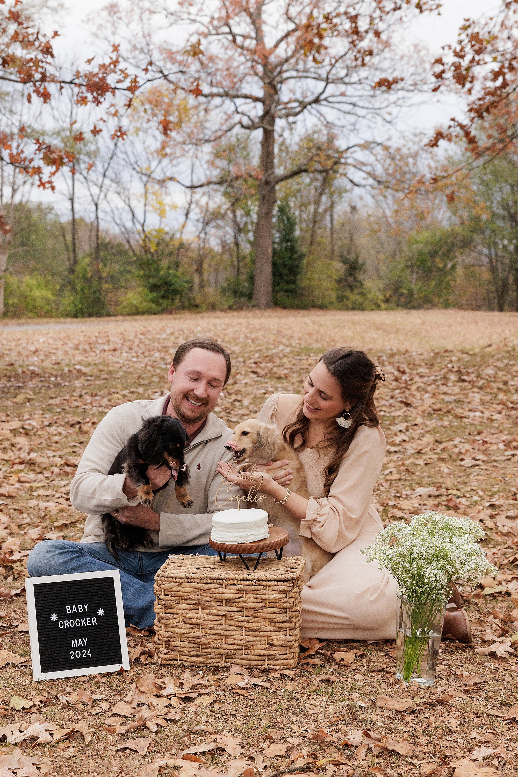 intown-atlanta-morningside-decatur-brookhaven-buckhead-outdoor-couples-maternity-fall-photoshoot-daschunds-doxies-gender-reveal_6186.jpg